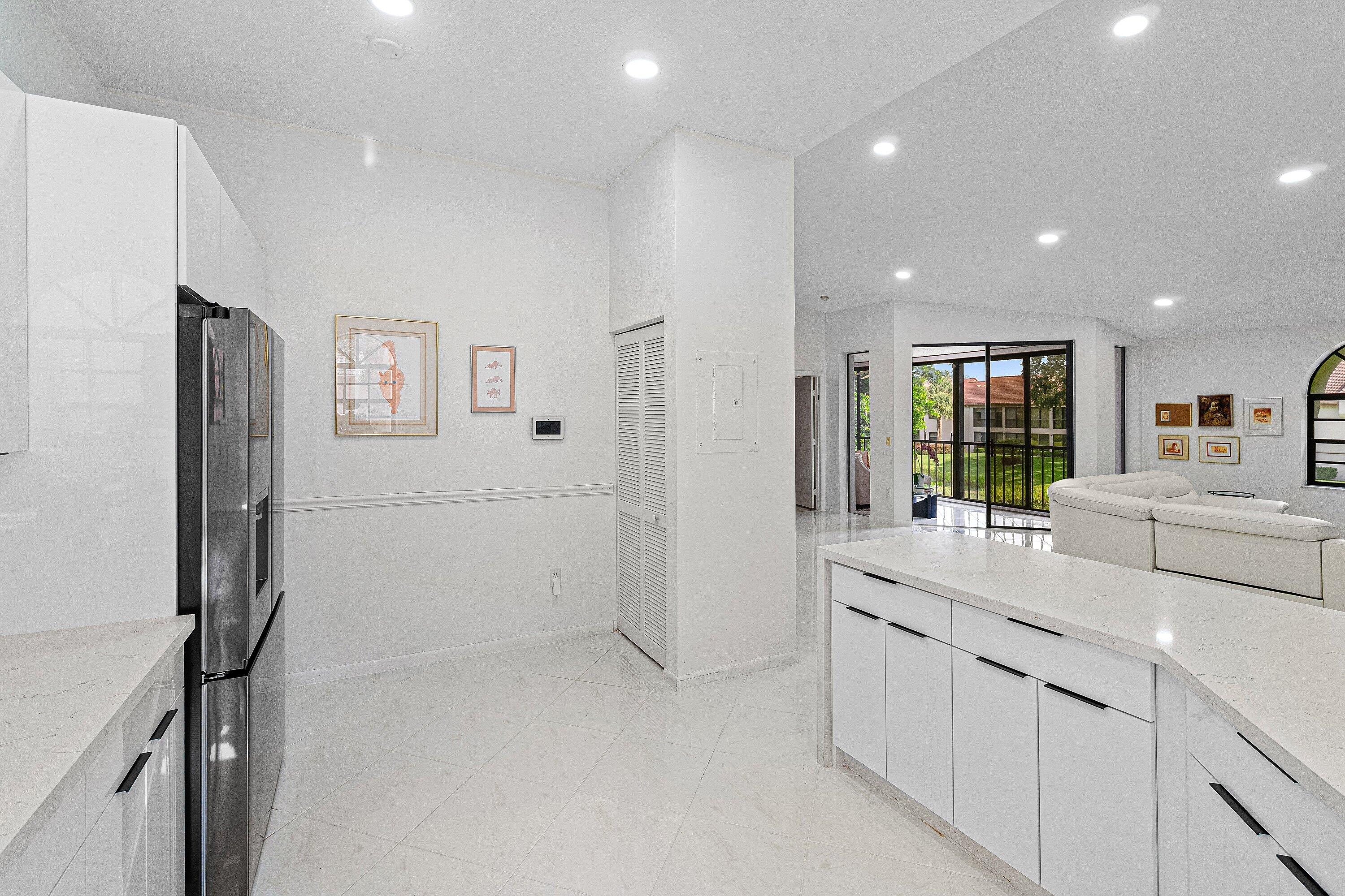 DIAMANTE VILLAGE CONDO - Residential