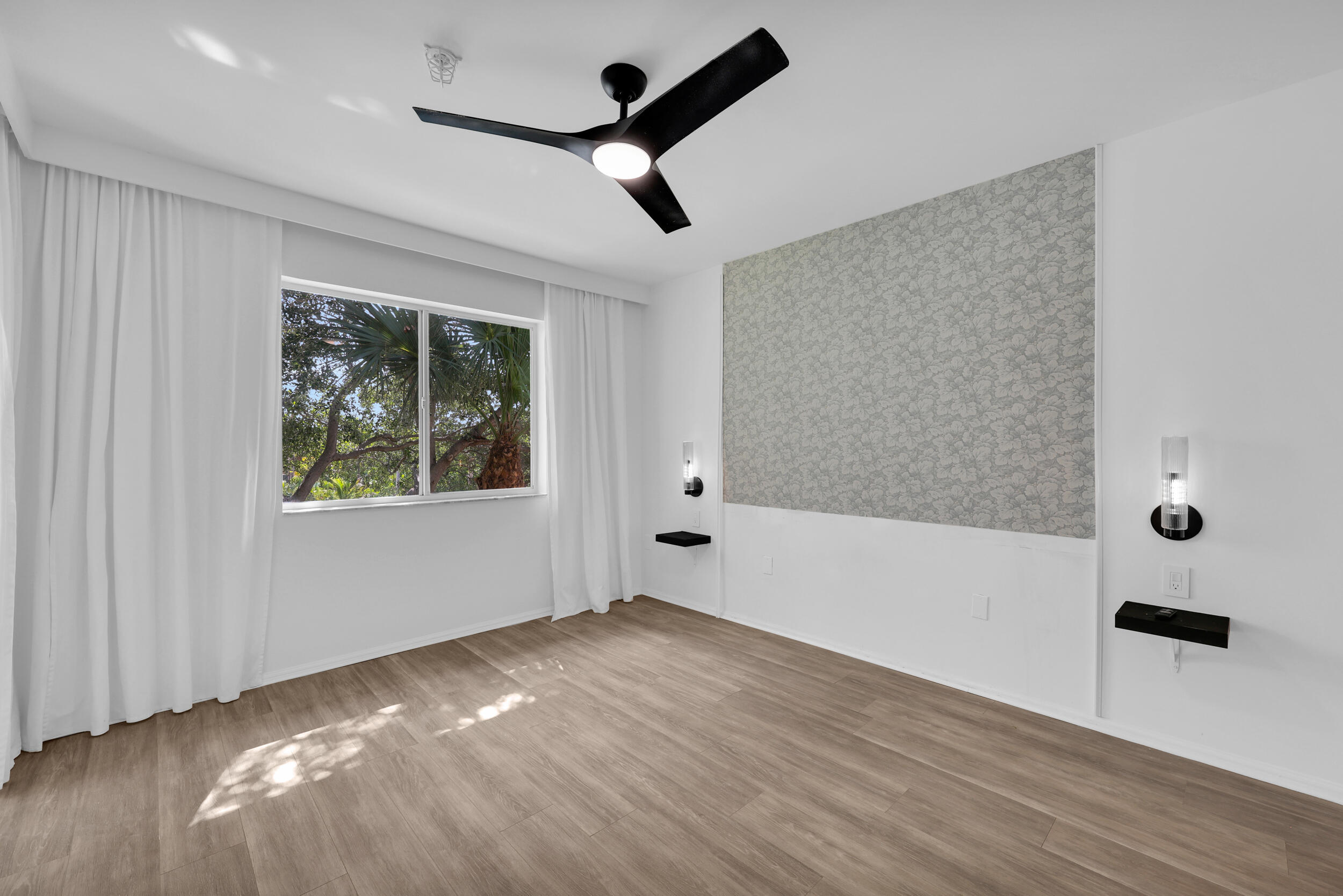LIGHTHOUSE COVE AT TEQUESTA CONDO - Residential Lease