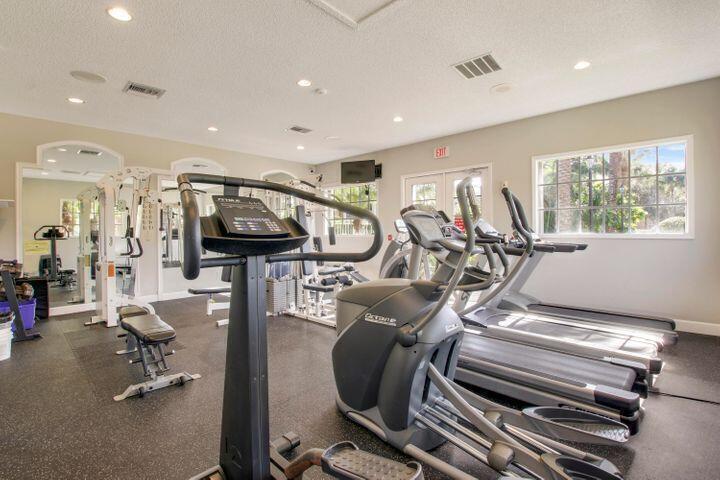 LIGHTHOUSE COVE AT TEQUESTA CONDO - Residential Lease