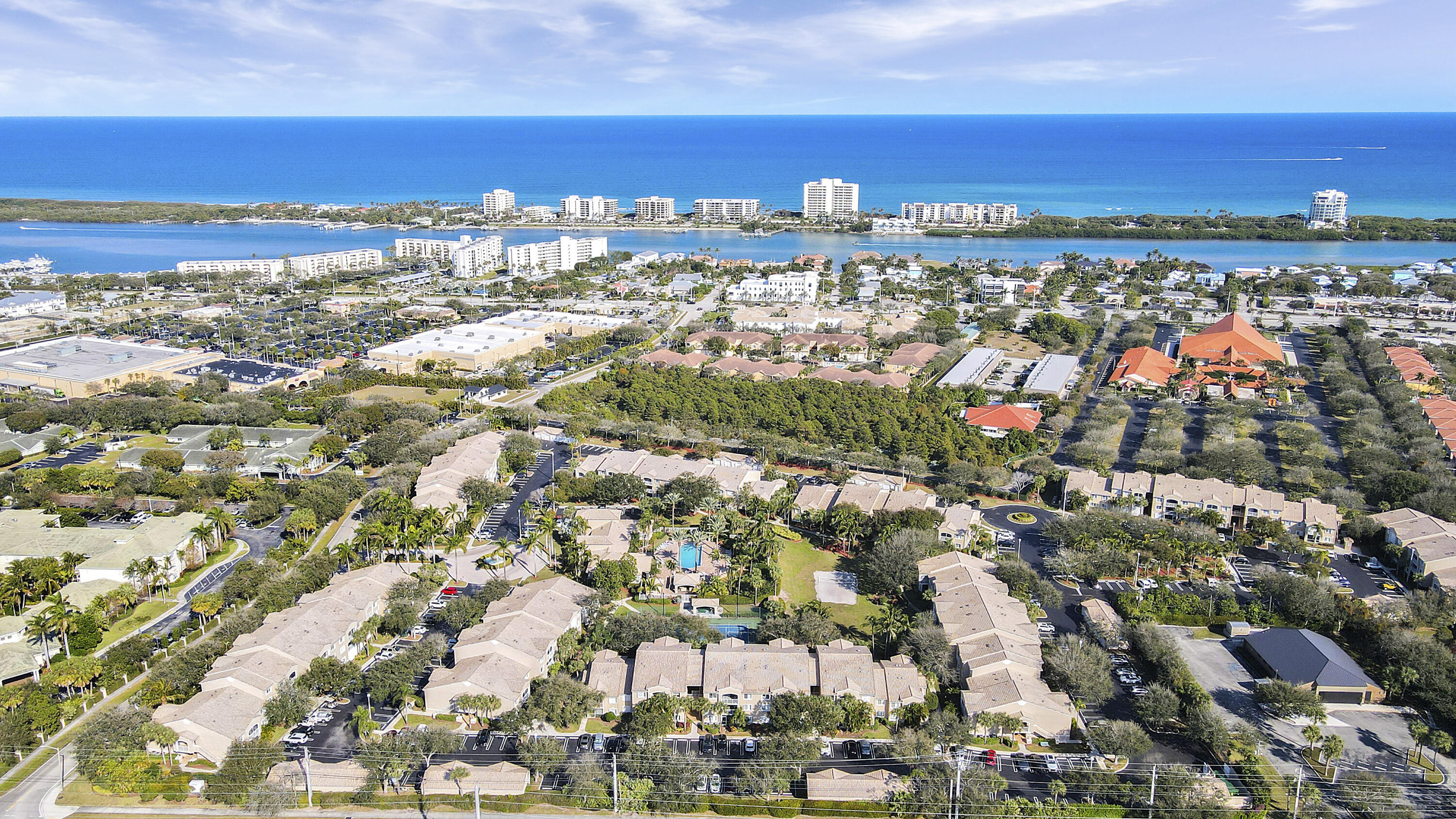 LIGHTHOUSE COVE AT TEQUESTA CONDO - Residential Lease