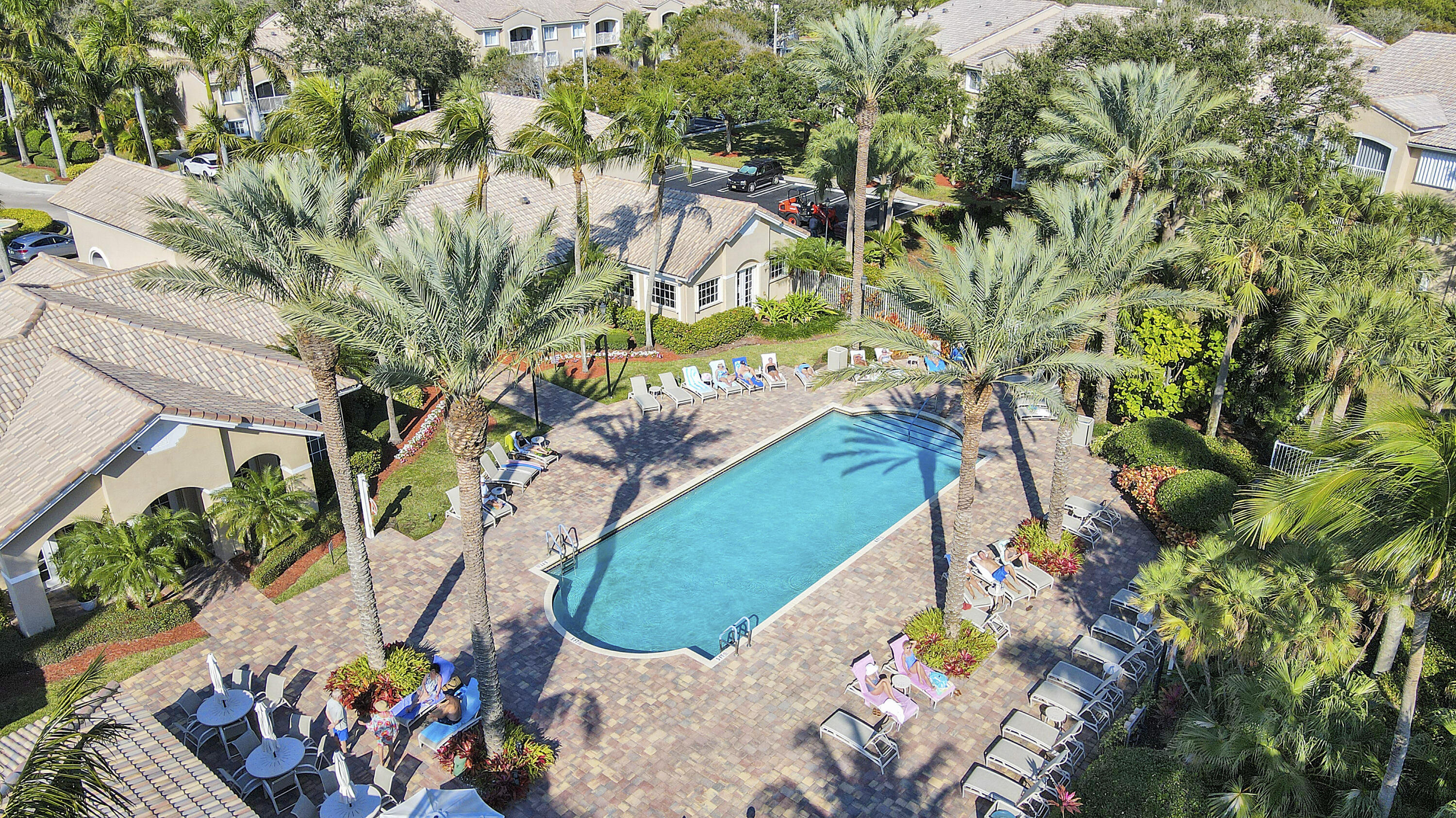 LIGHTHOUSE COVE AT TEQUESTA CONDO - Residential Lease