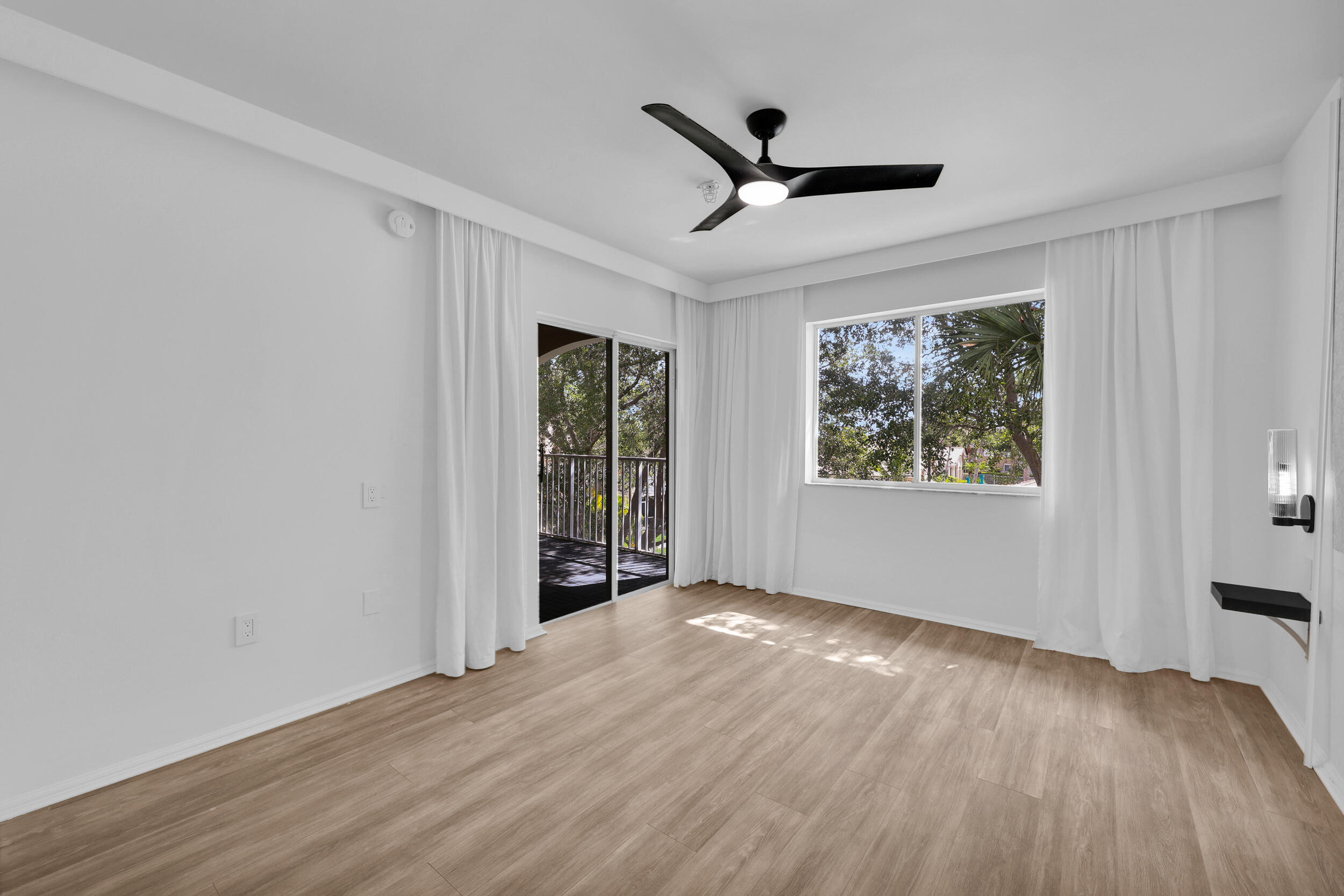 LIGHTHOUSE COVE AT TEQUESTA CONDO - Residential Lease