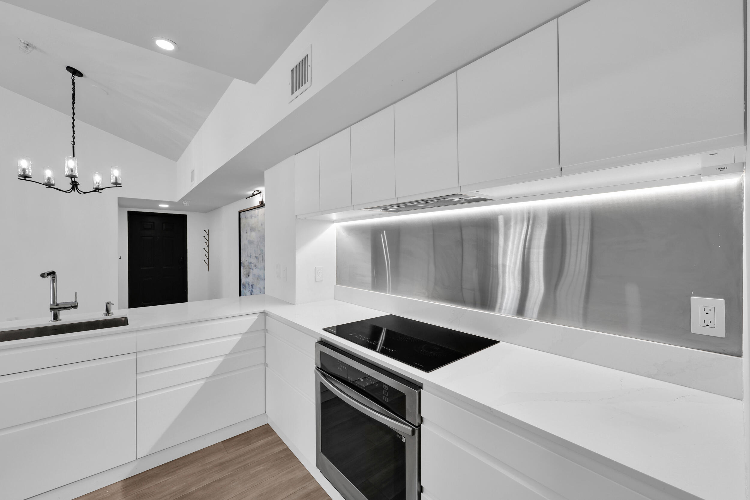 LIGHTHOUSE COVE AT TEQUESTA CONDO - Residential Lease