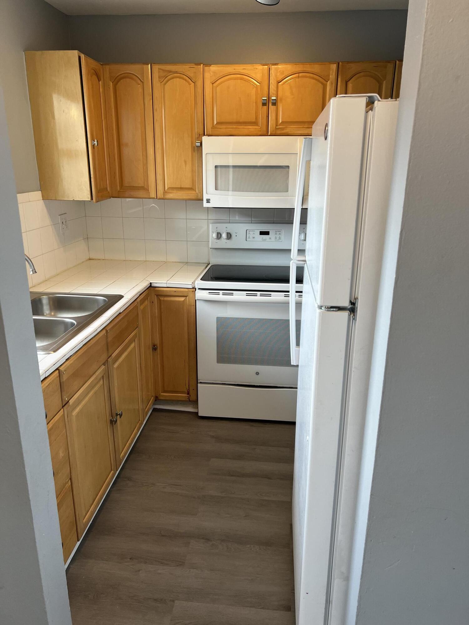 WEST FLAGLER HERITAGE CONDO NO 1 - Residential Lease