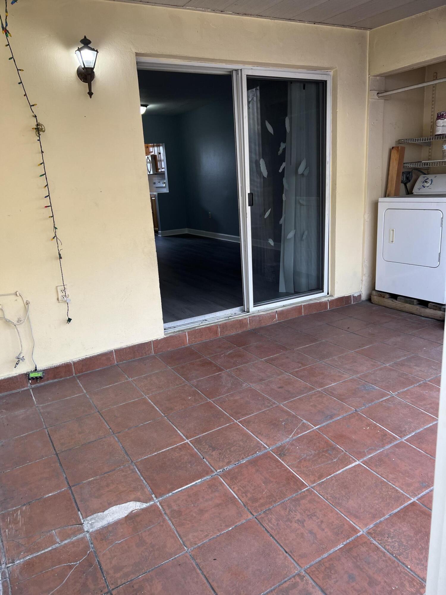 WEST FLAGLER HERITAGE CONDO NO 1 - Residential Lease