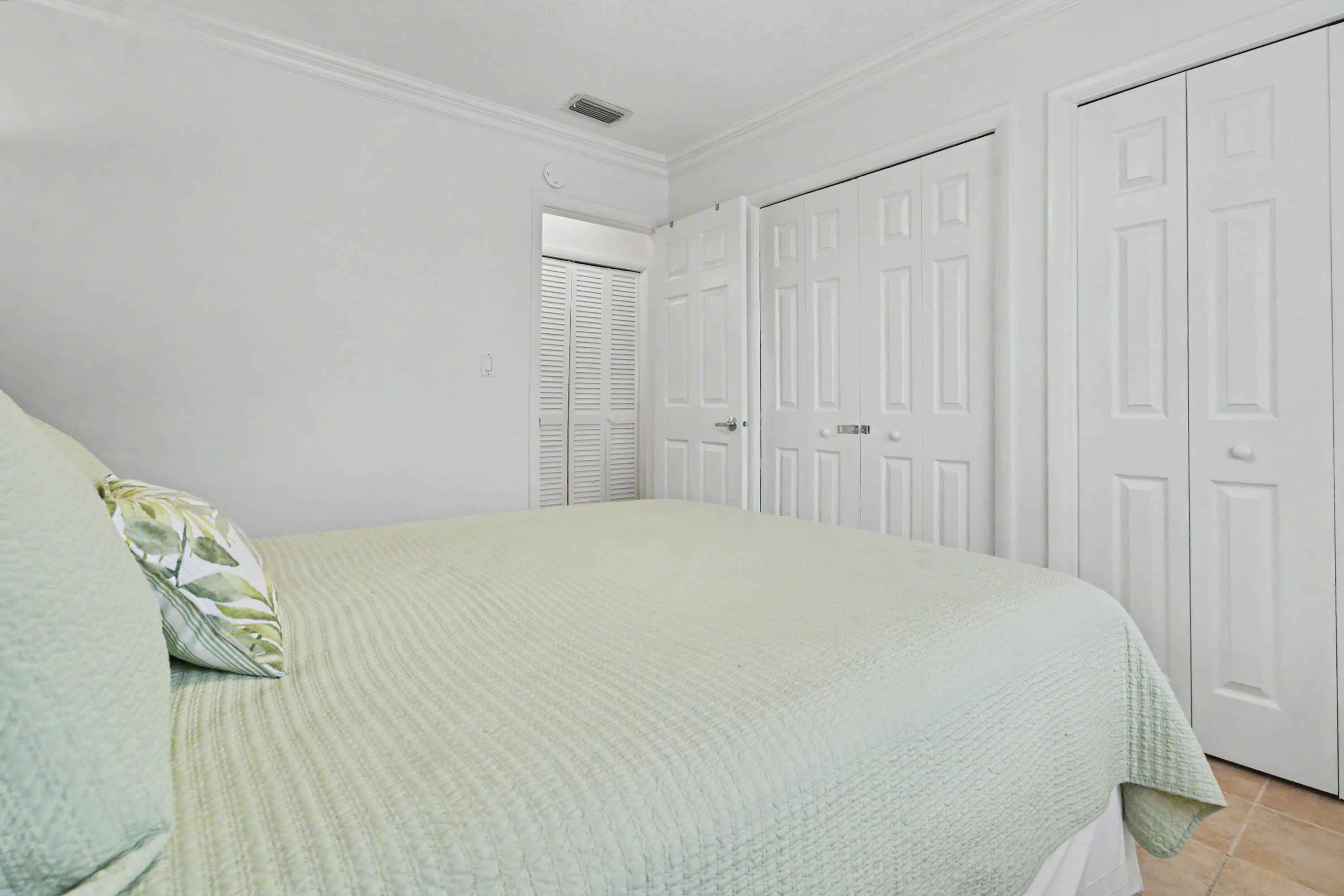 SUNNY COURT APTS CONDO - Residential Lease