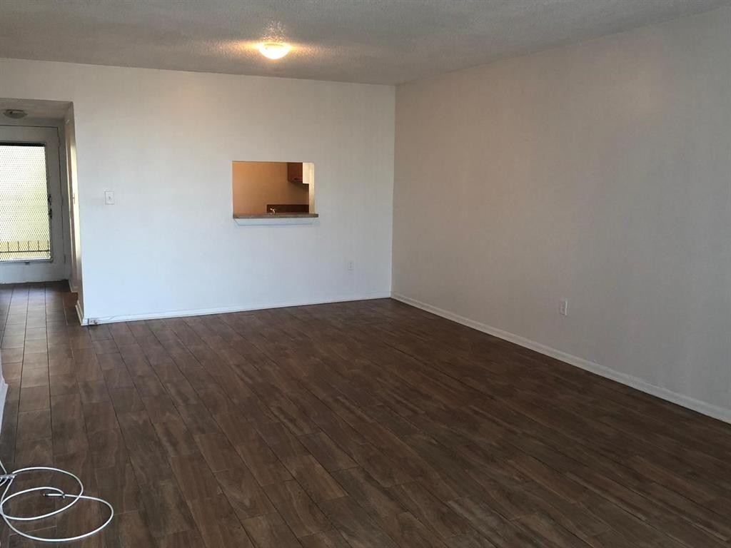 COURTYARDS OF BROWARD CONDO - Residential