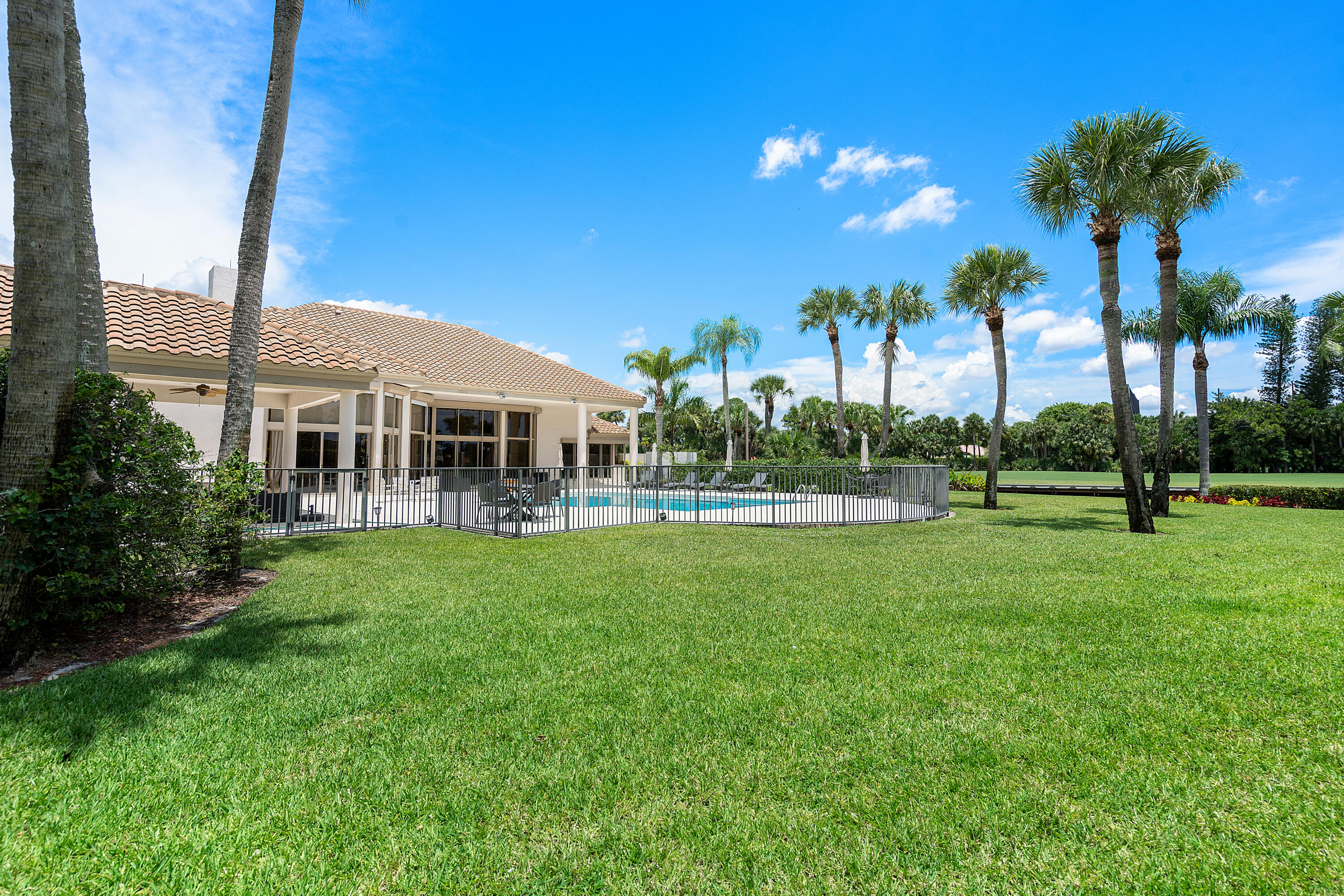 BREAKERS WEST 12 - Residential