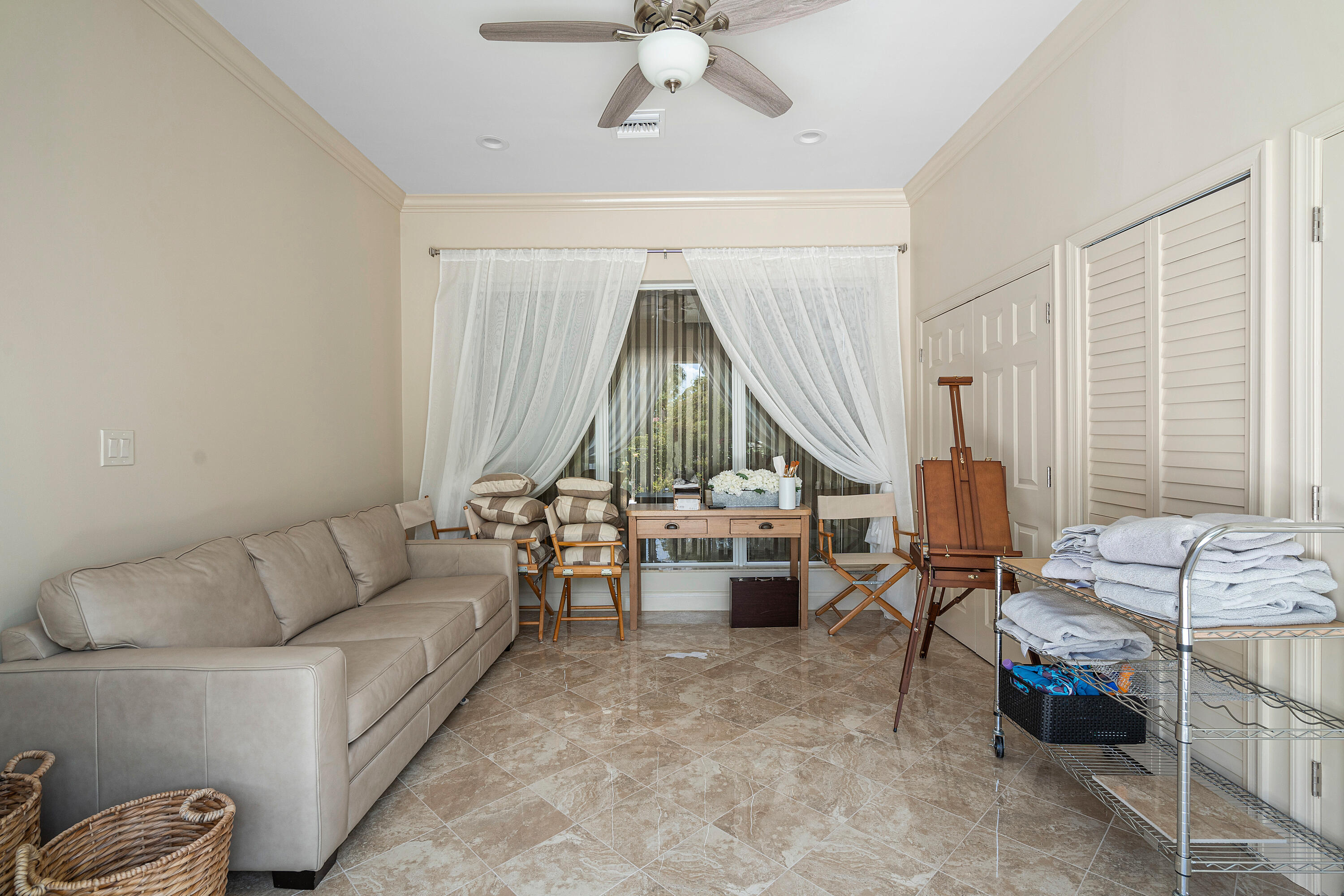 BREAKERS WEST 12 - Residential