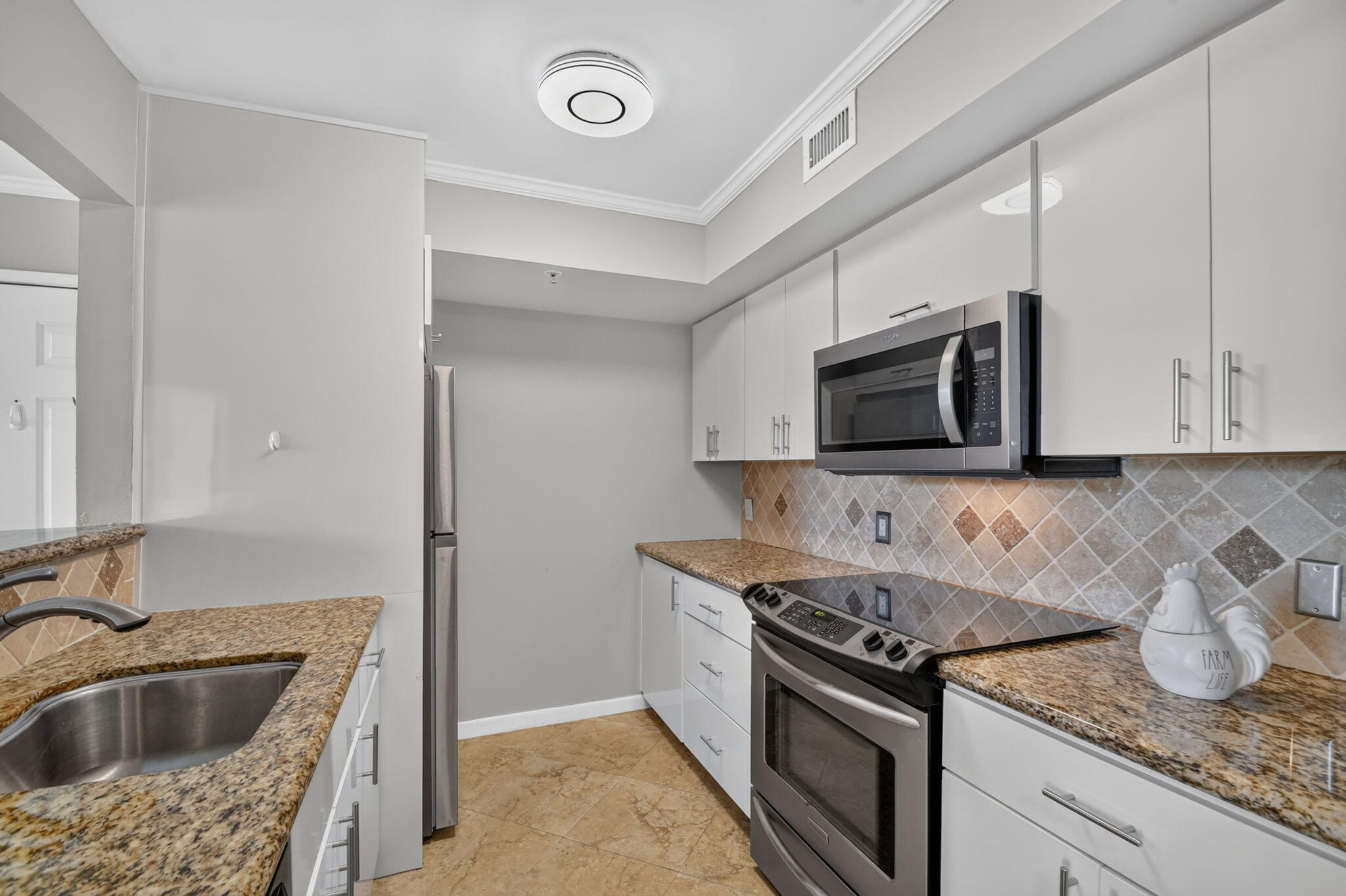 YACHT CLUB ON THE INTRACOASTAL CONDO - Residential Lease