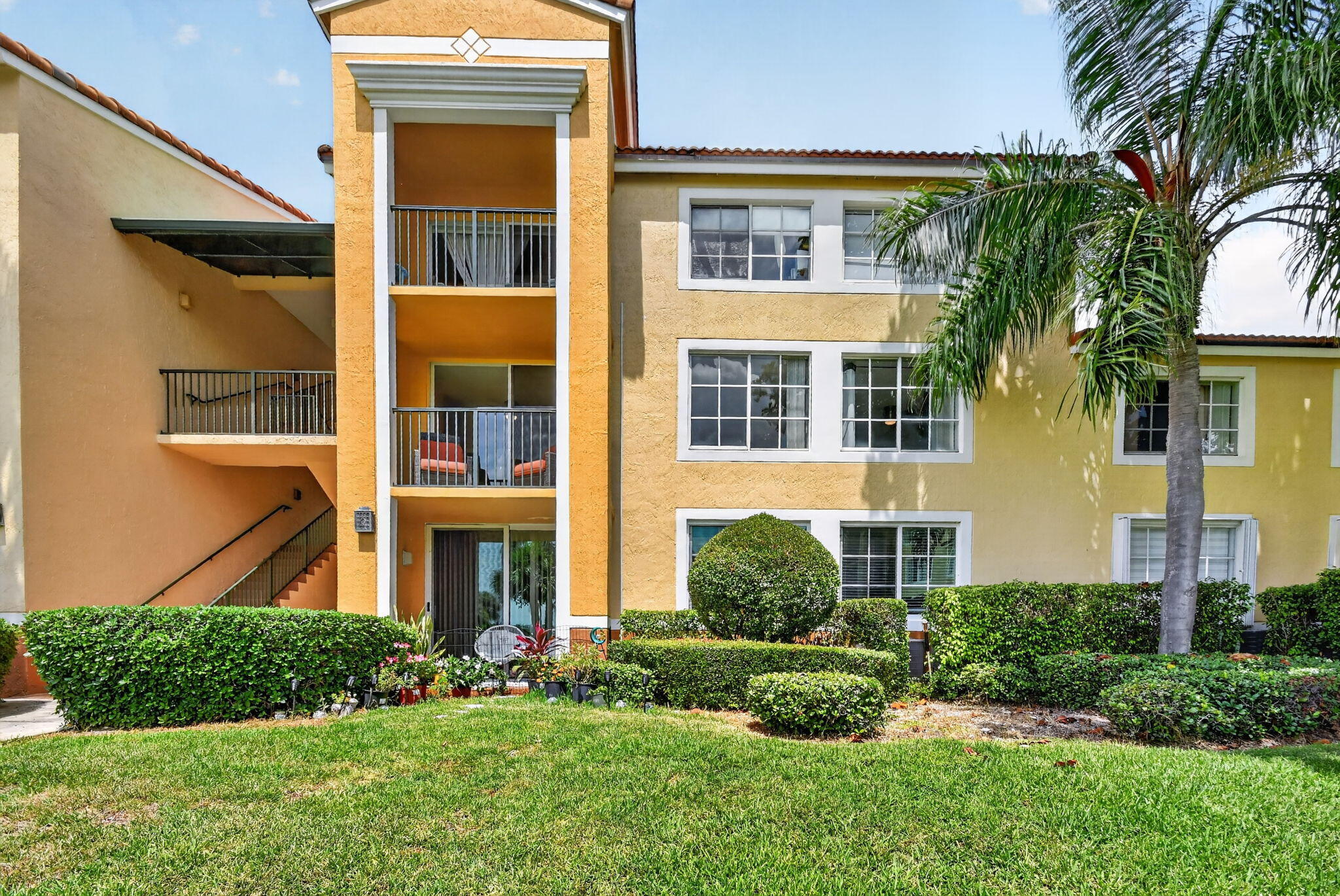 YACHT CLUB ON THE INTRACOASTAL CONDO - Residential Lease
