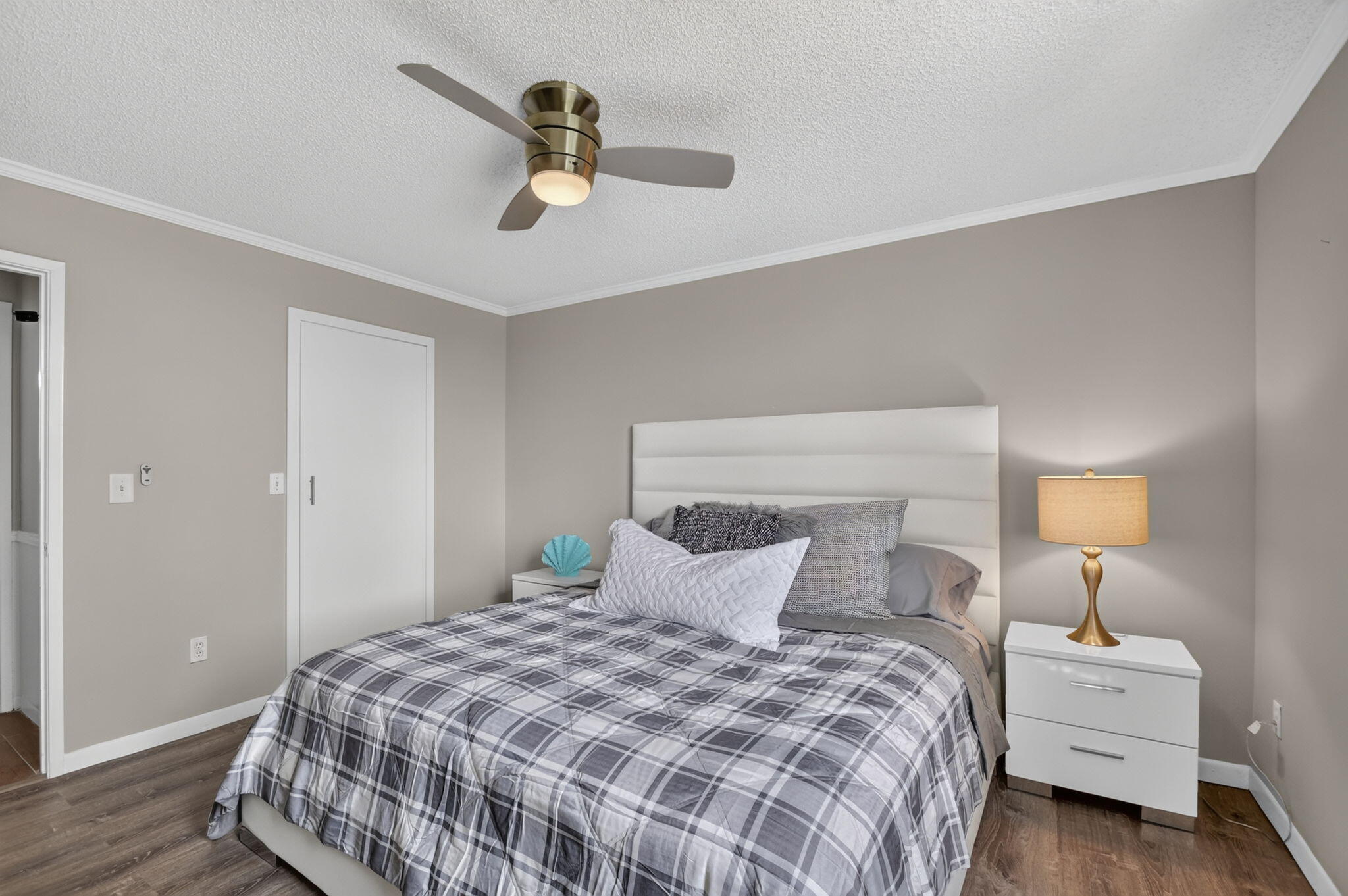 YACHT CLUB ON THE INTRACOASTAL CONDO - Residential Lease