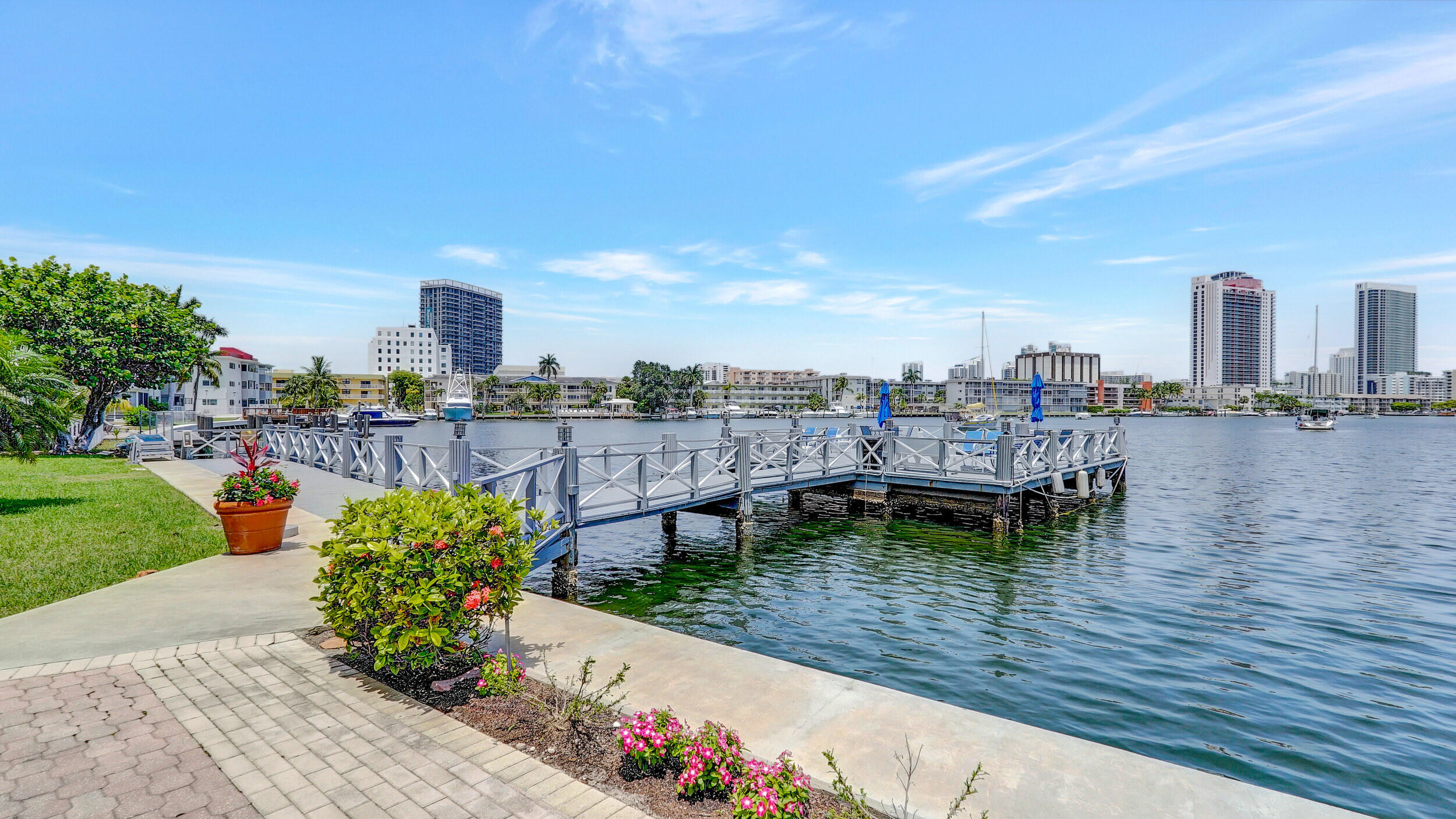 GOLDEN ISLES YACHT CLUB CONDO - Residential