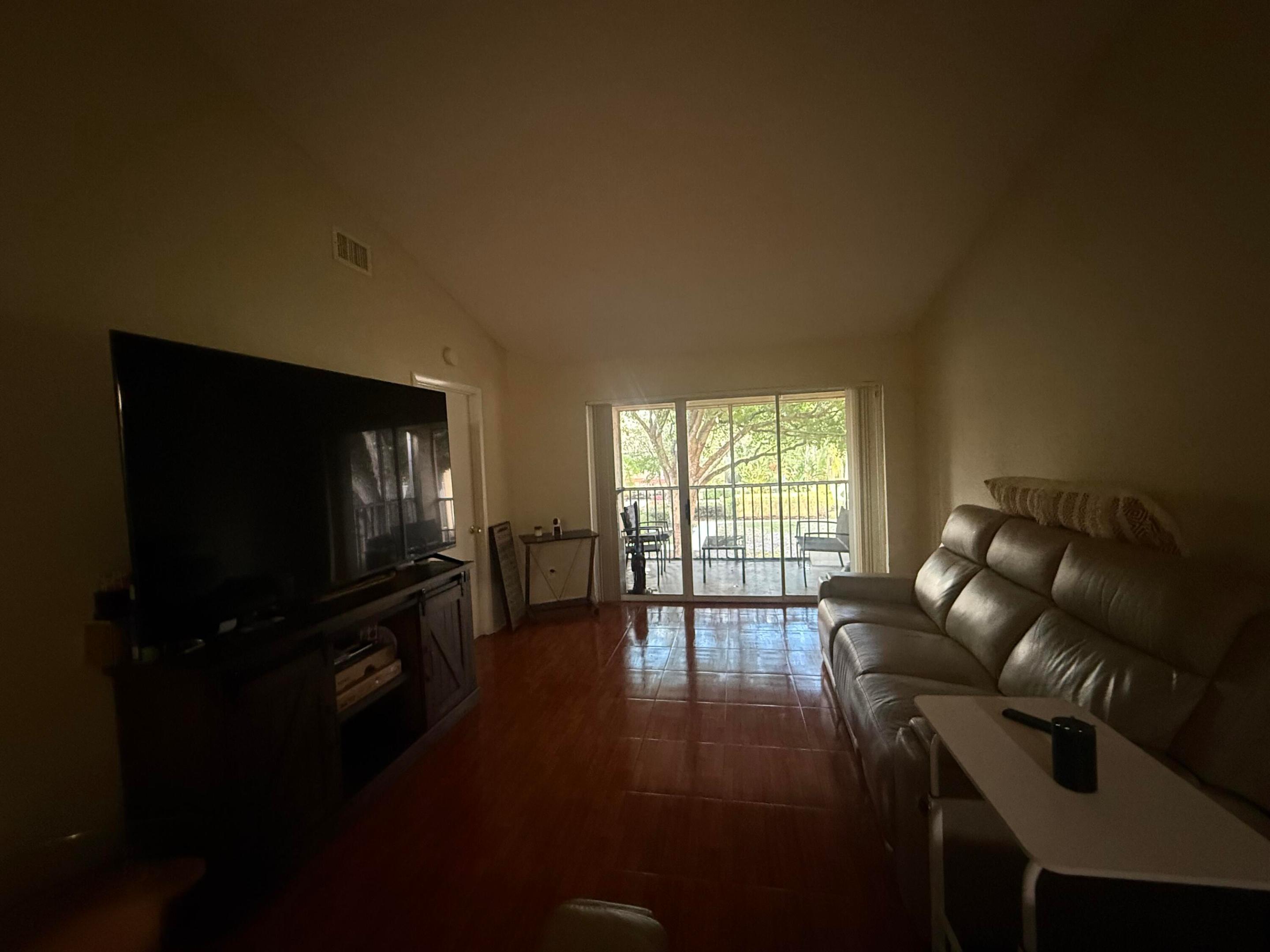 NAPOLI GARDENS - Residential