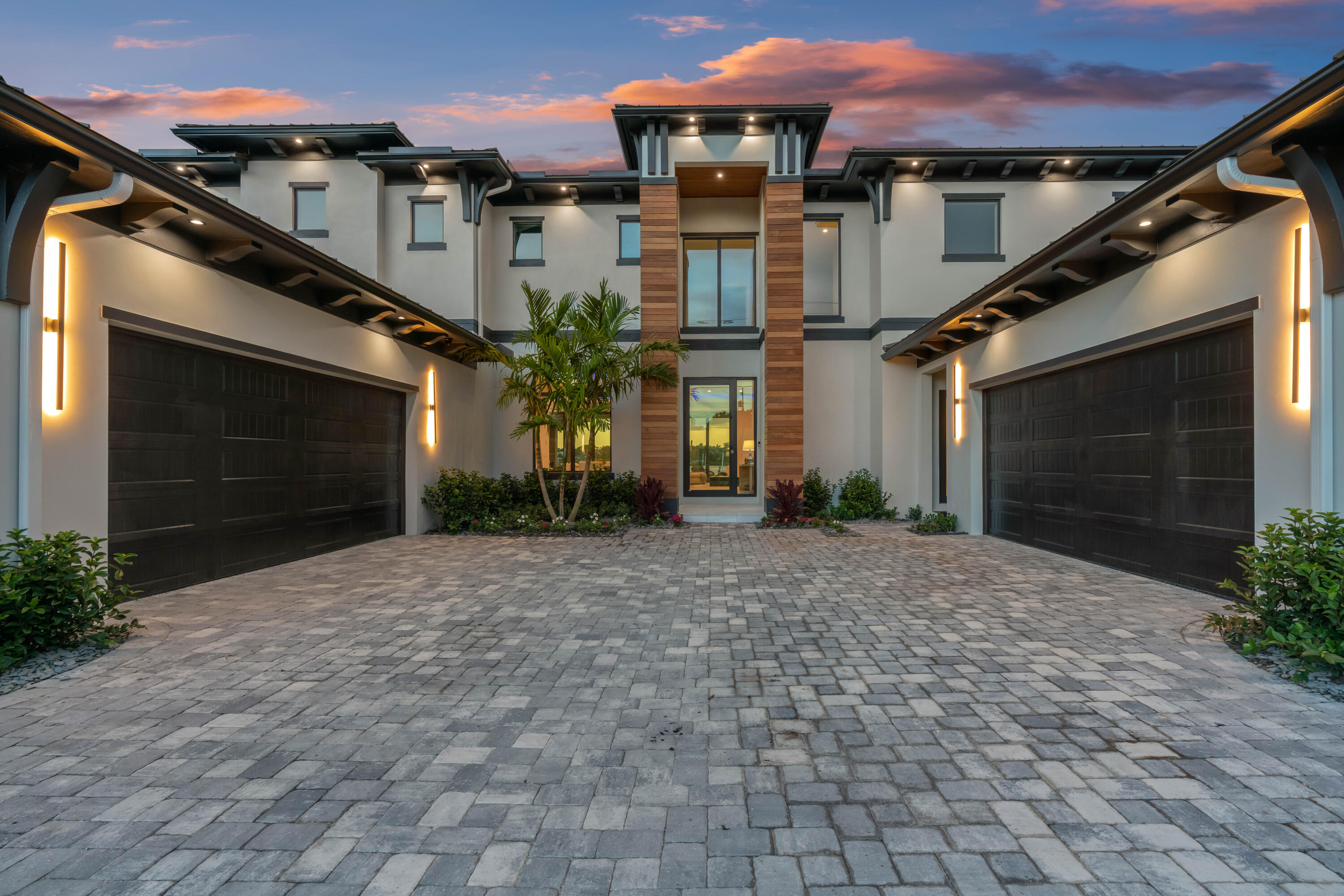 TEQUESTA COUNTRY CLUB - Residential