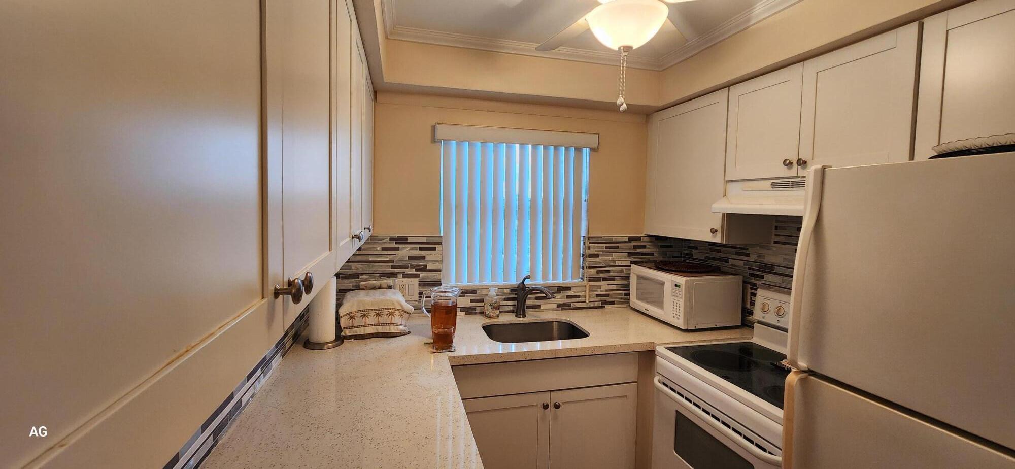 PALM ROYAL APTS INC CONDO - Residential
