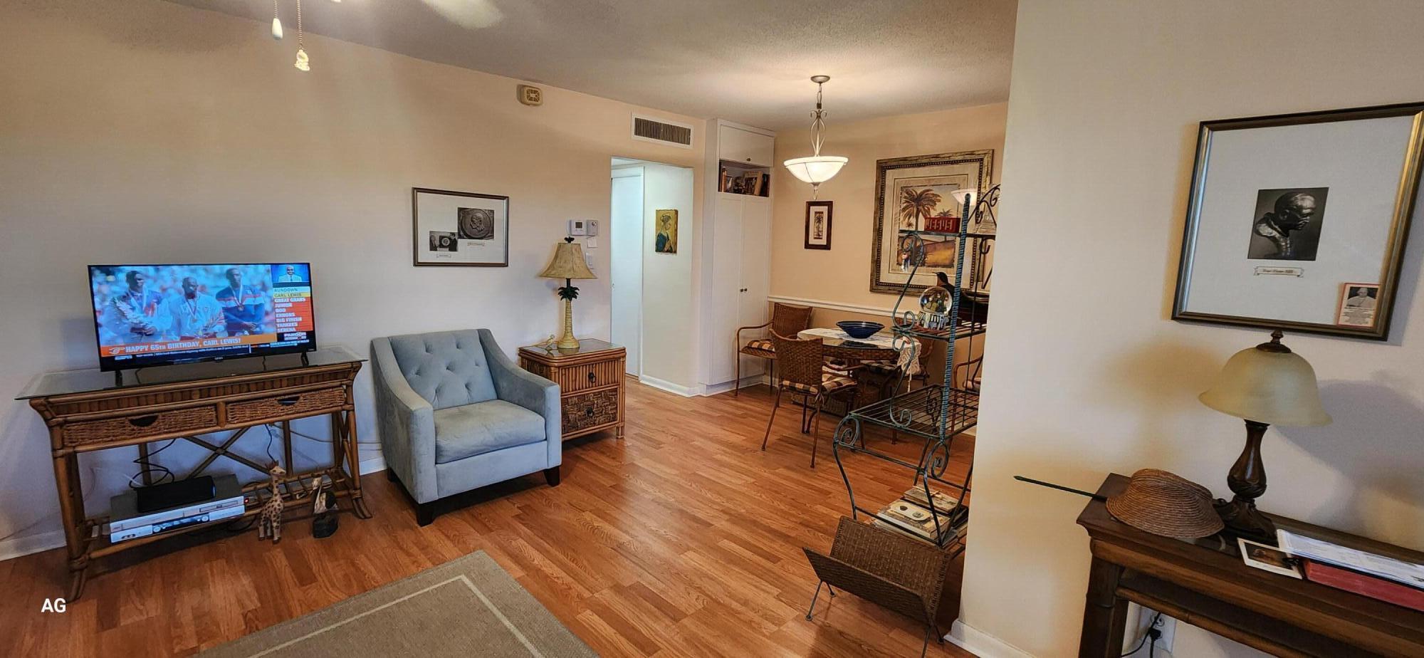 PALM ROYAL APTS INC CONDO - Residential