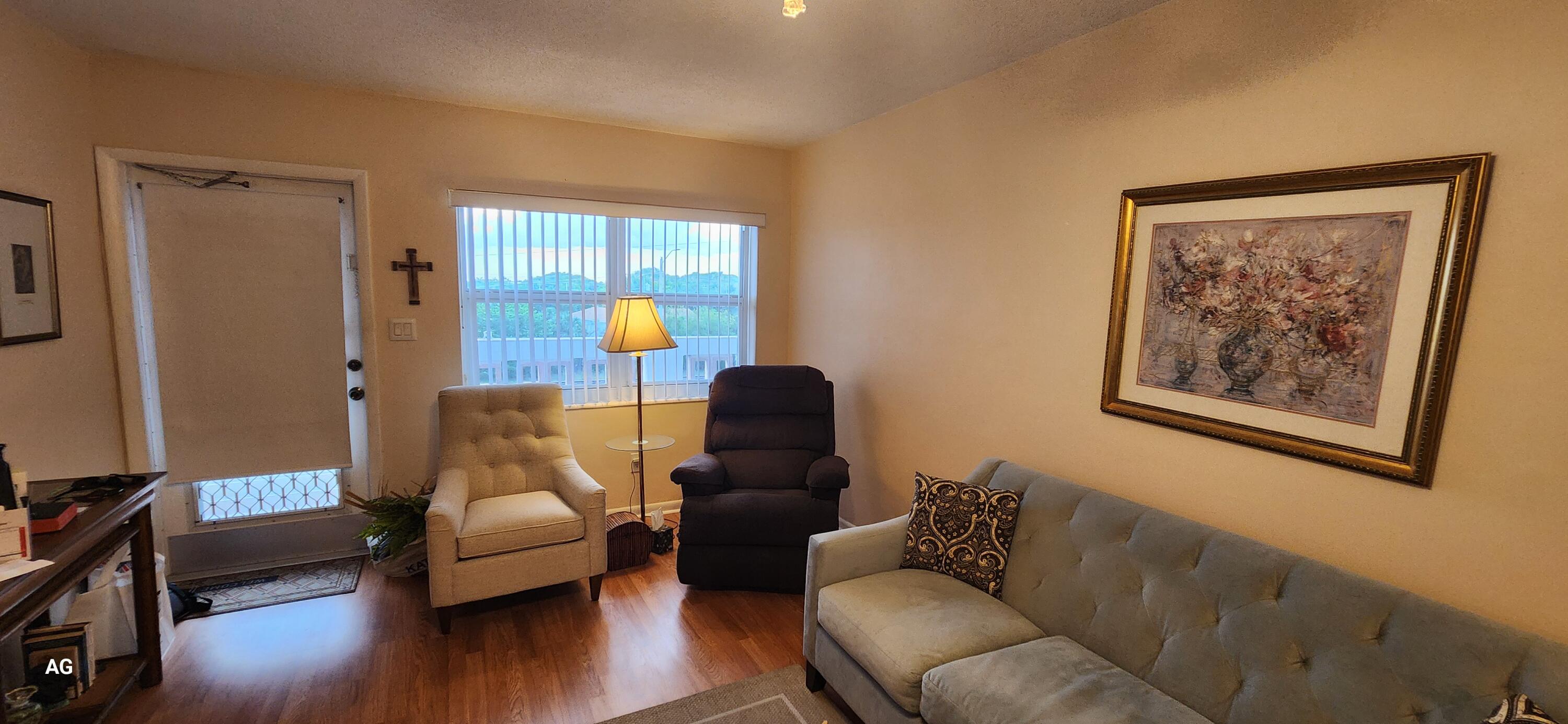 PALM ROYAL APTS INC CONDO - Residential