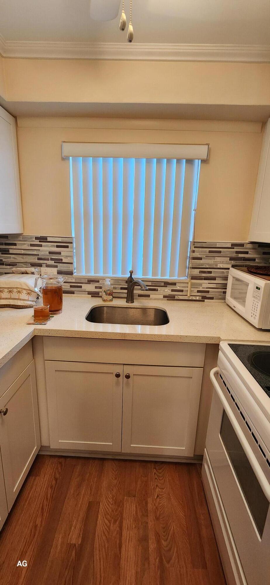 PALM ROYAL APTS INC CONDO - Residential