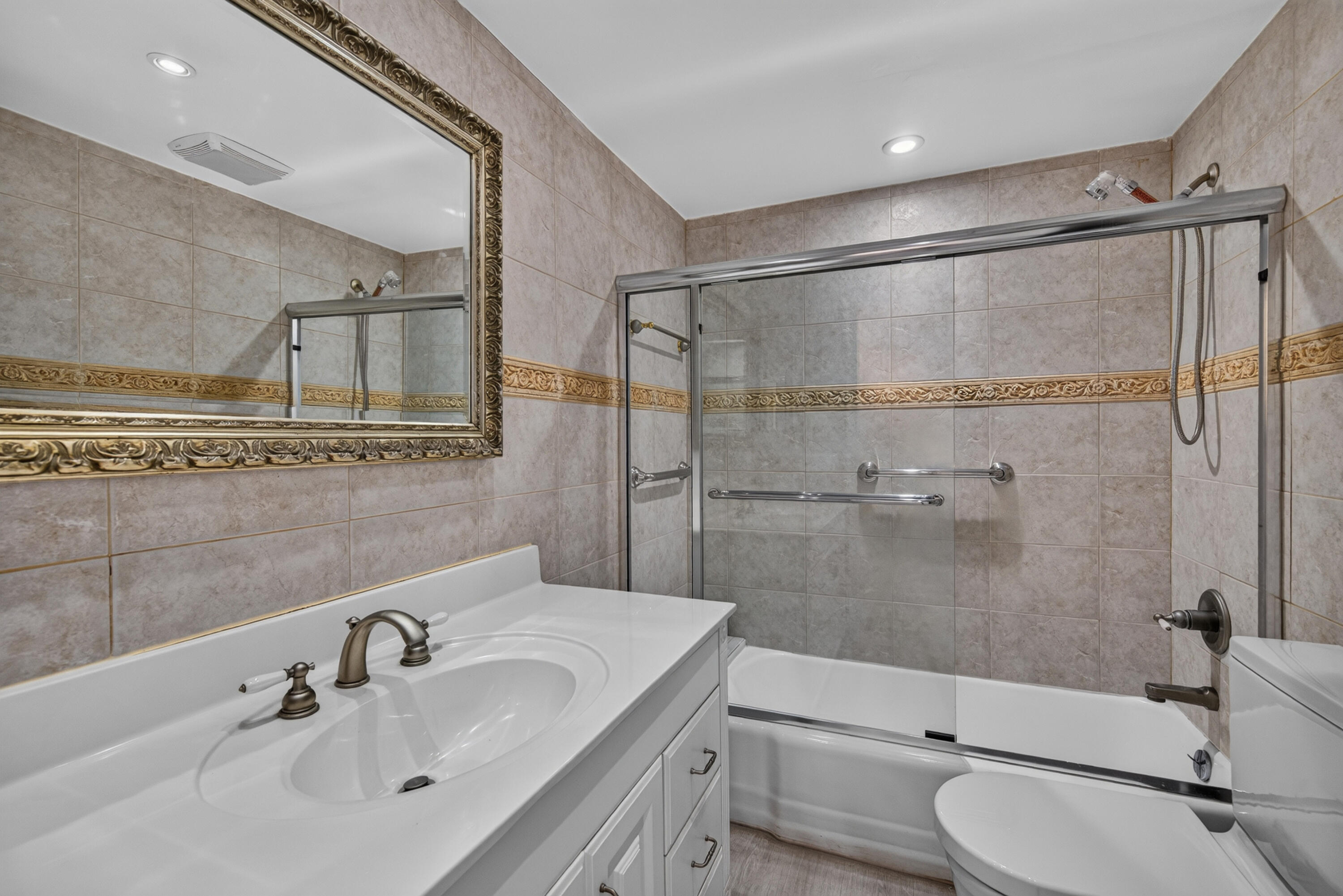 GALT OCEAN CLUB CONDO - Residential