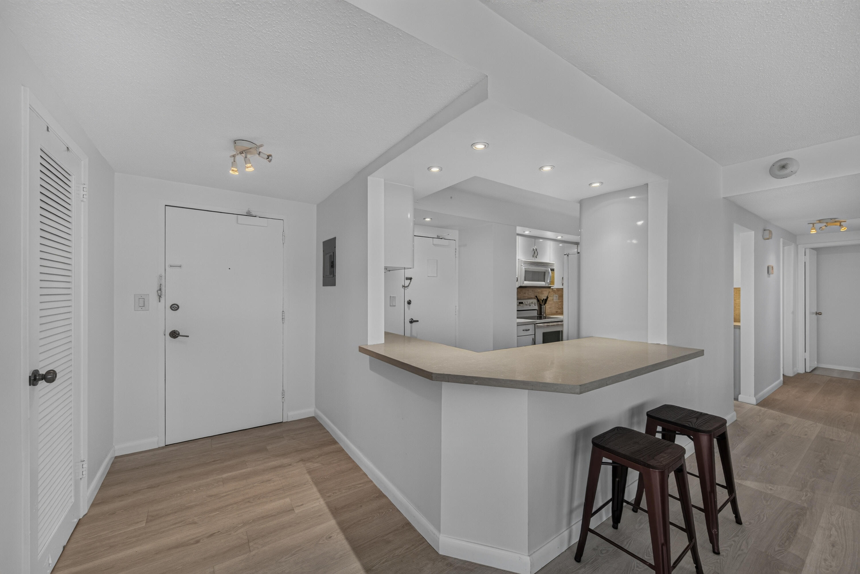 GALT OCEAN CLUB CONDO - Residential
