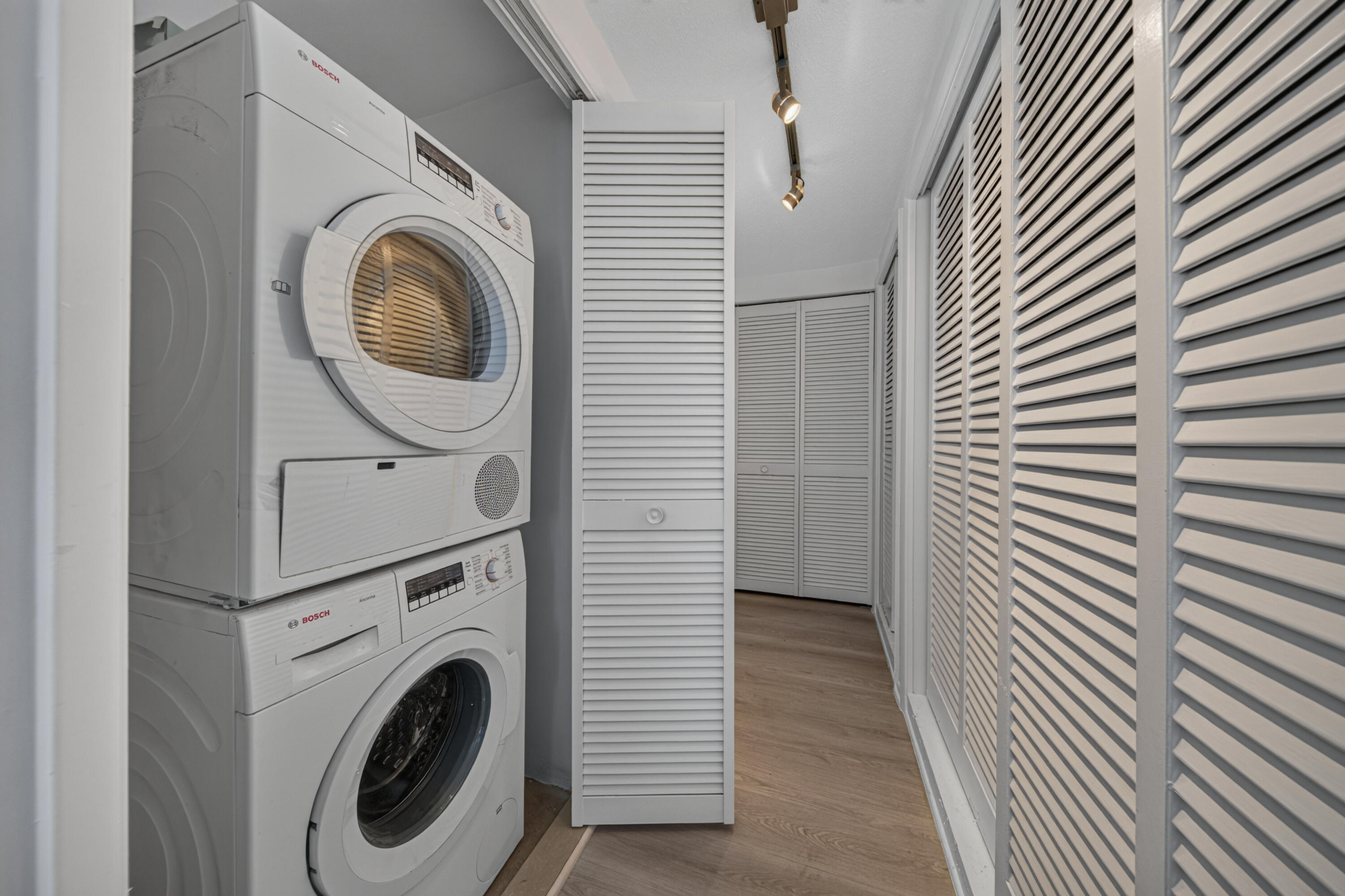 GALT OCEAN CLUB CONDO - Residential