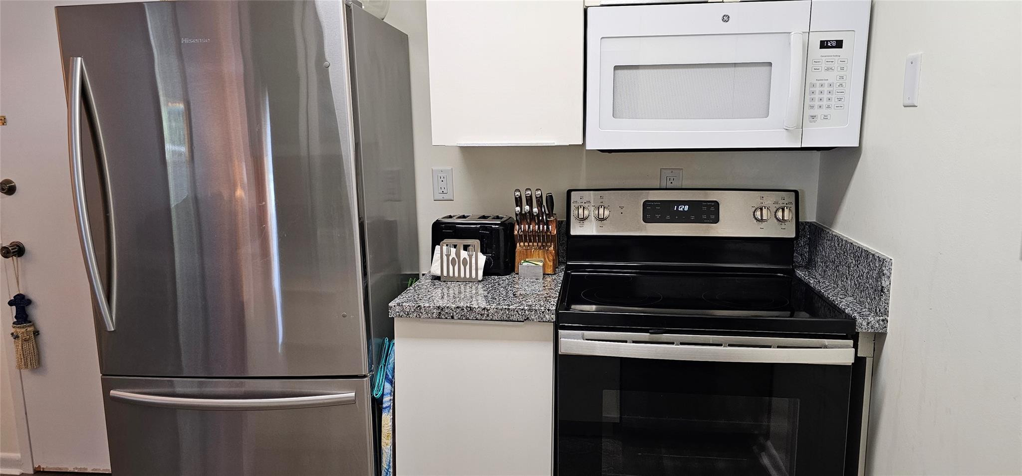 POMPANO BY THE SEA CONDO - Residential Lease