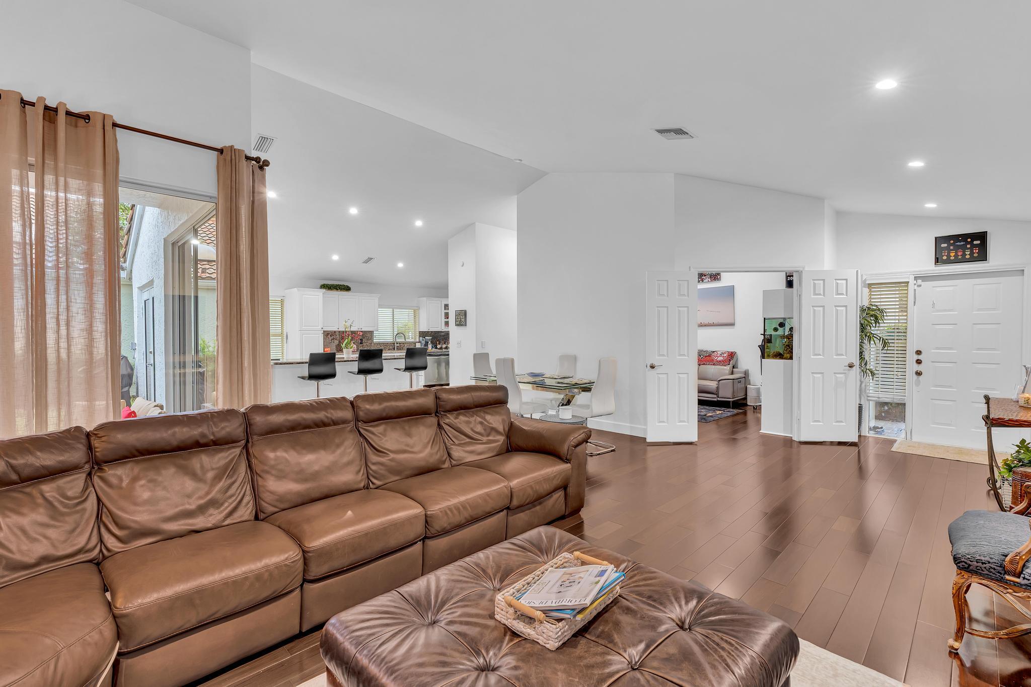 LA VIDA - Residential