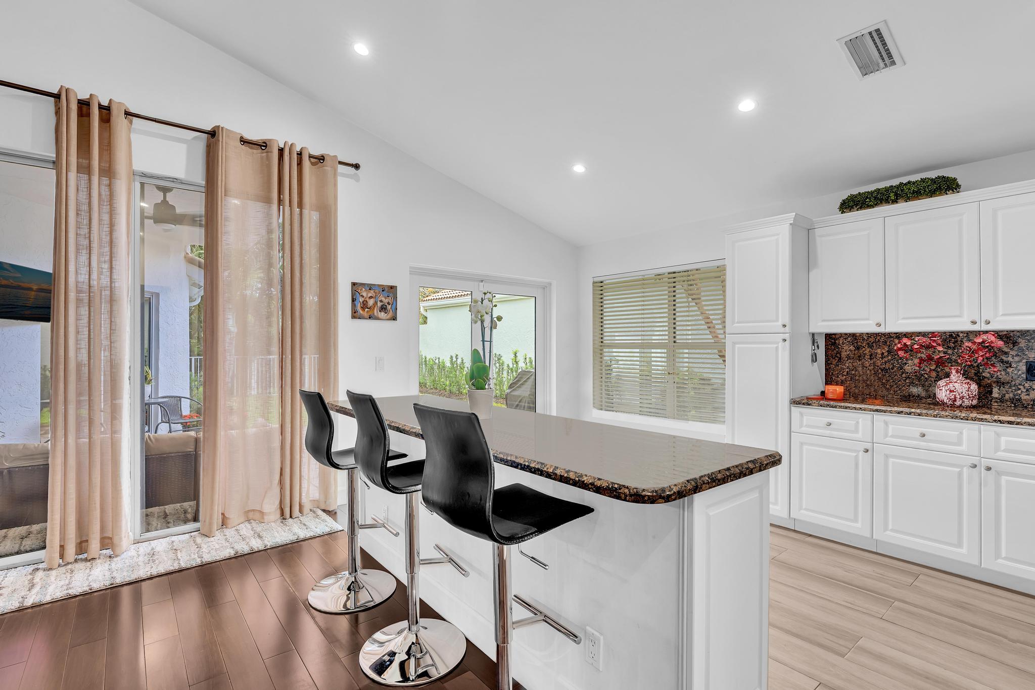LA VIDA - Residential