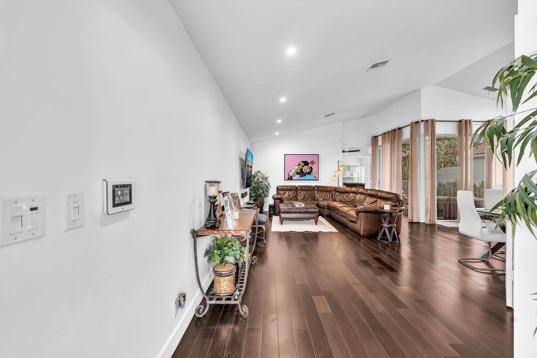 LA VIDA - Residential