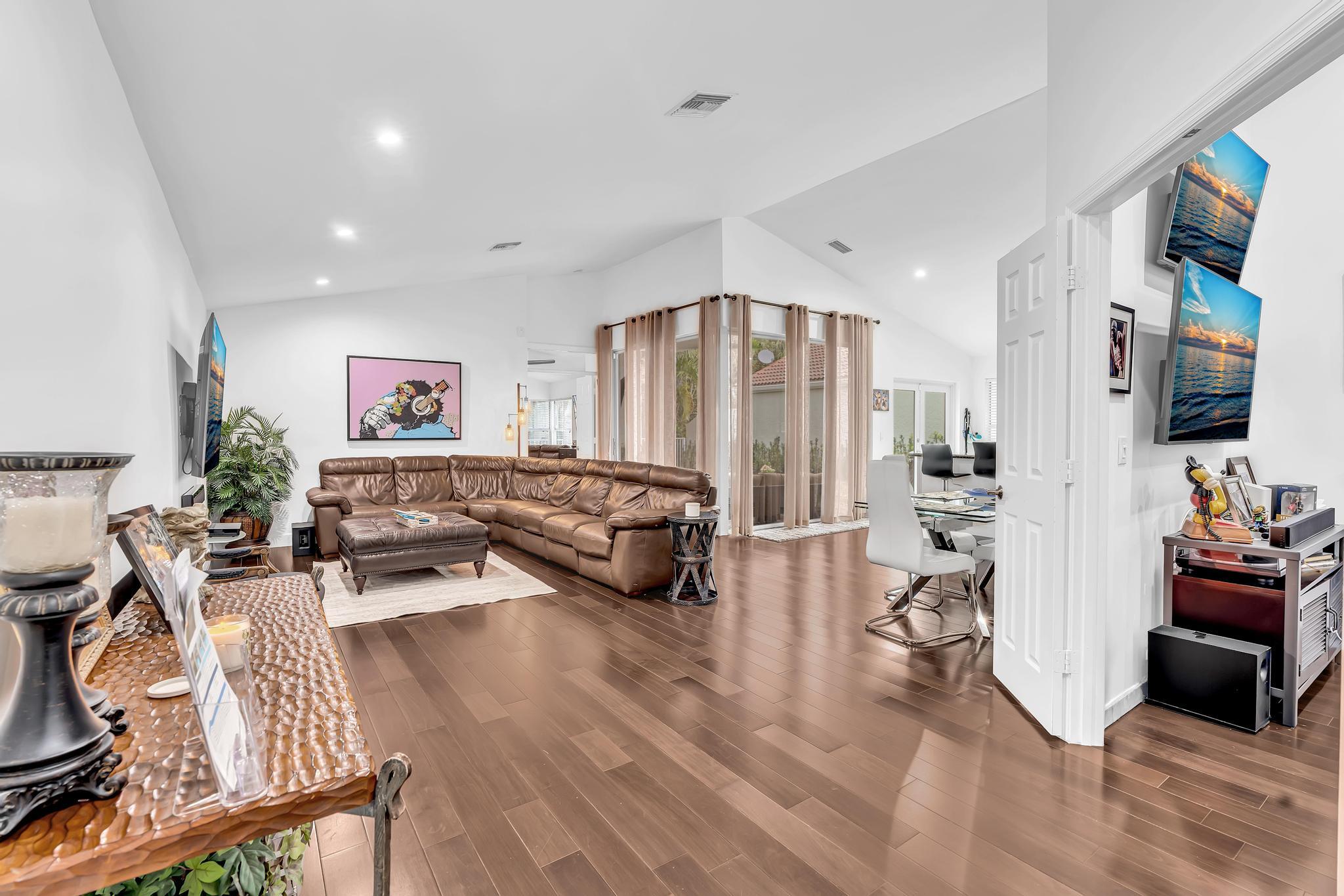 LA VIDA - Residential