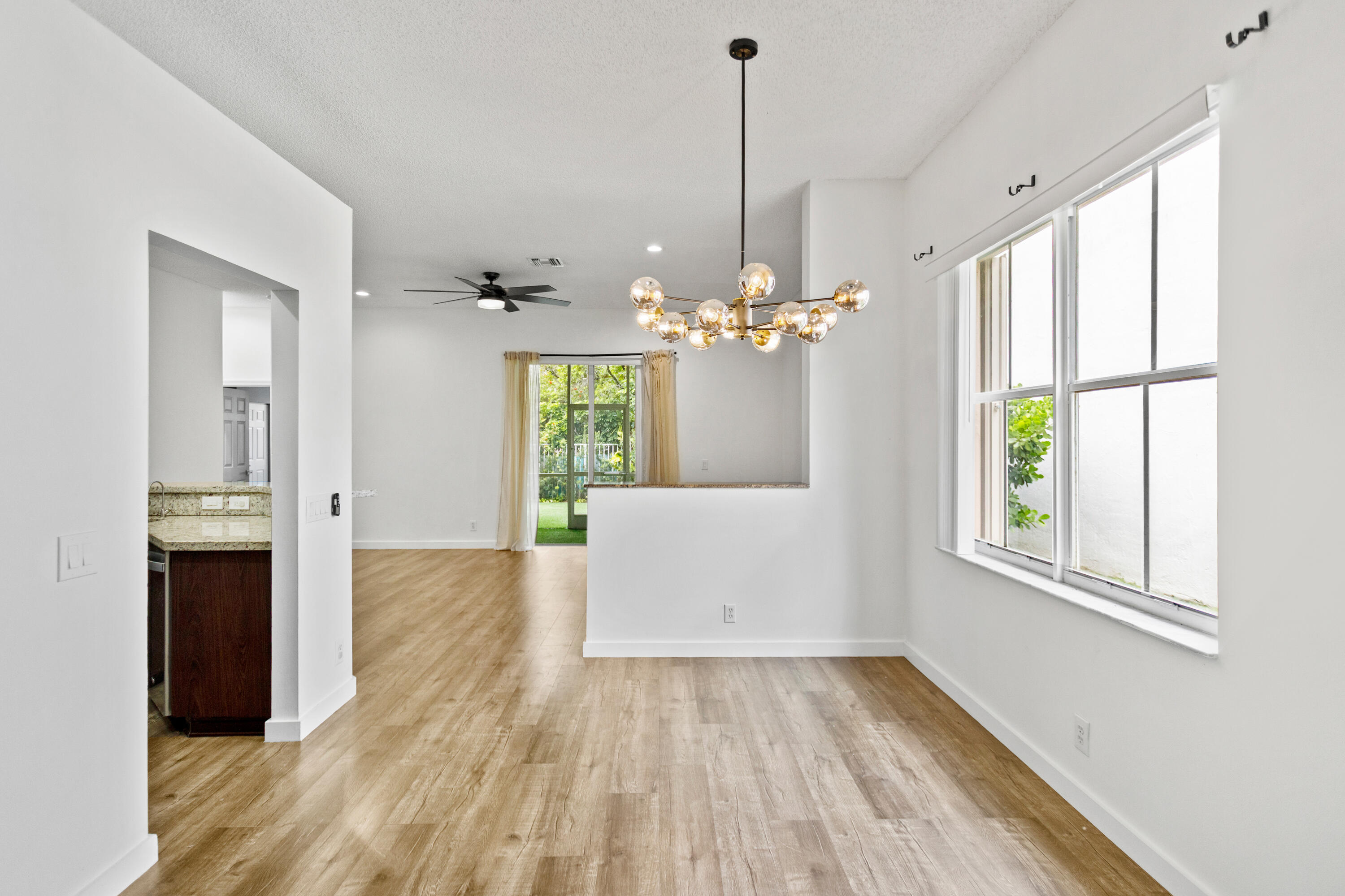 SAVANNA - Residential Lease