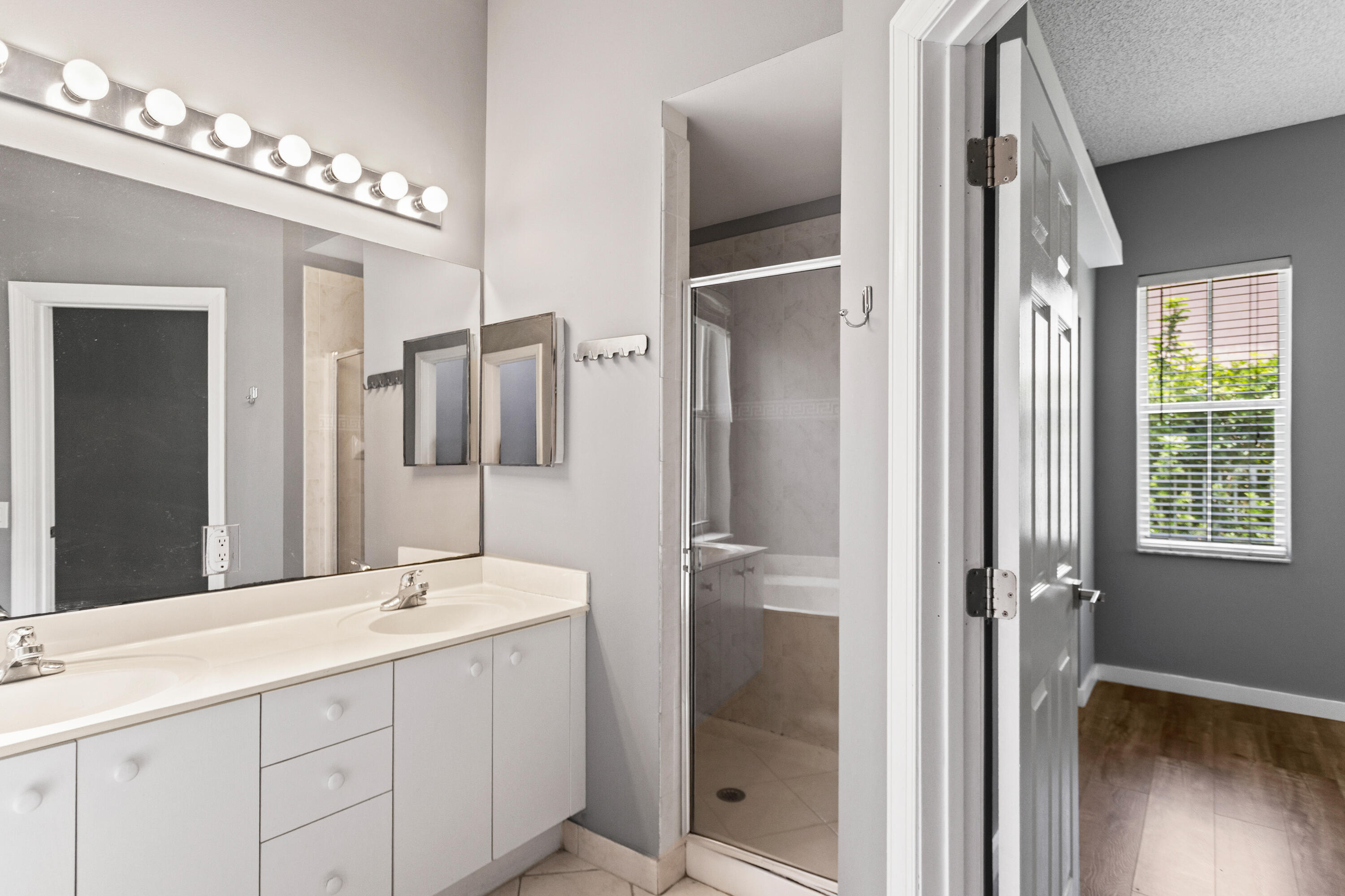 SAVANNA - Residential Lease