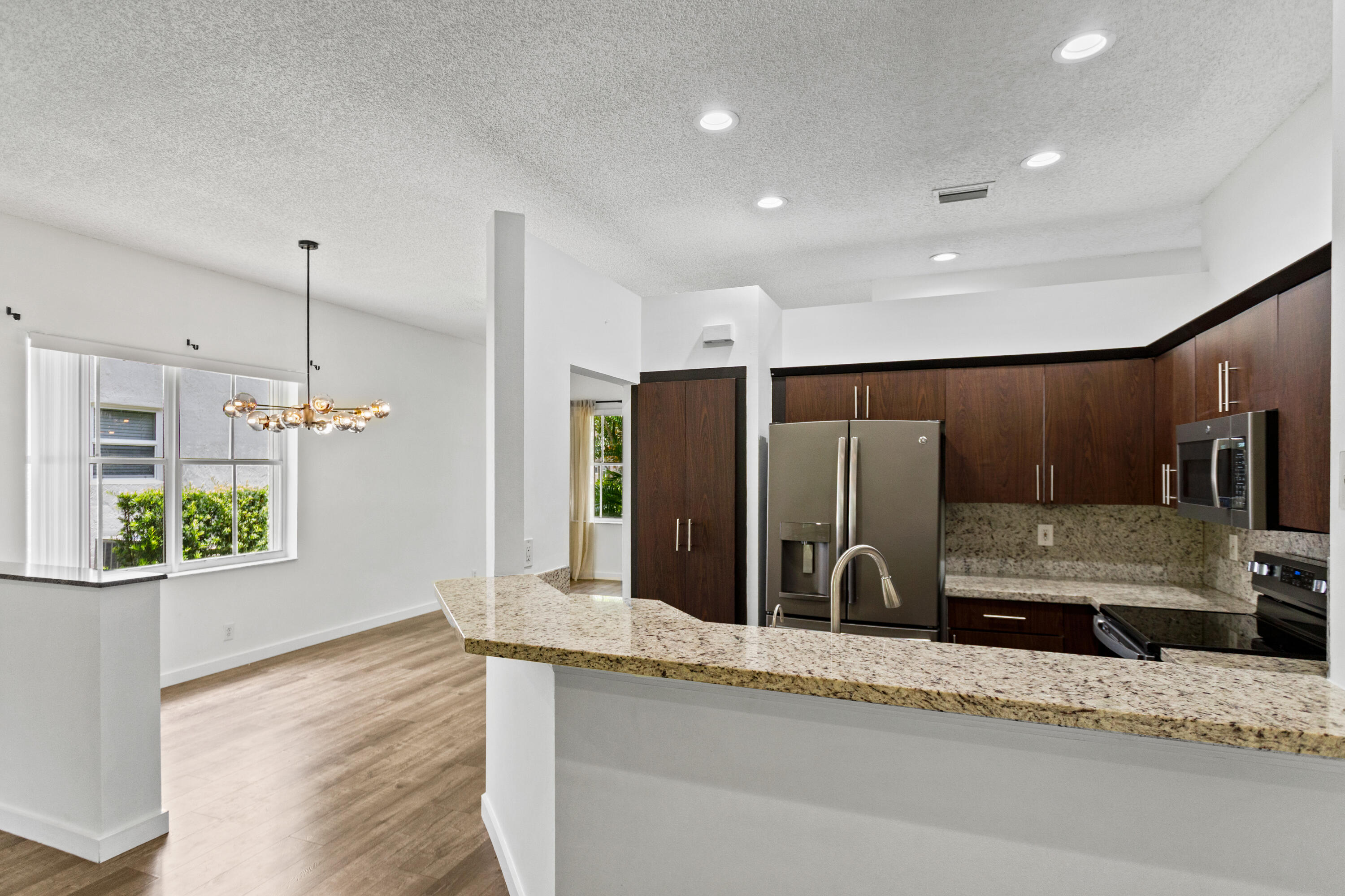 SAVANNA - Residential Lease