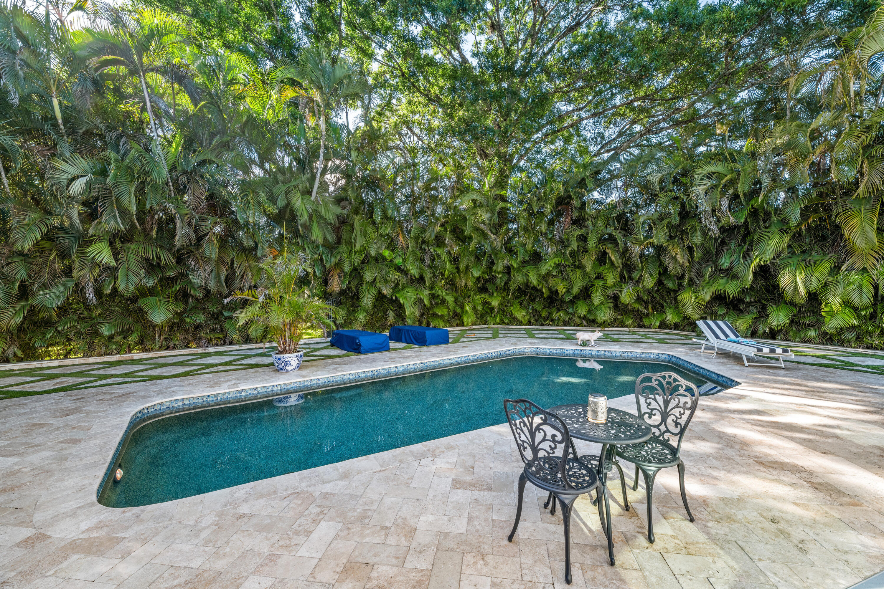 LOXAHATCHEE GROVES - Residential