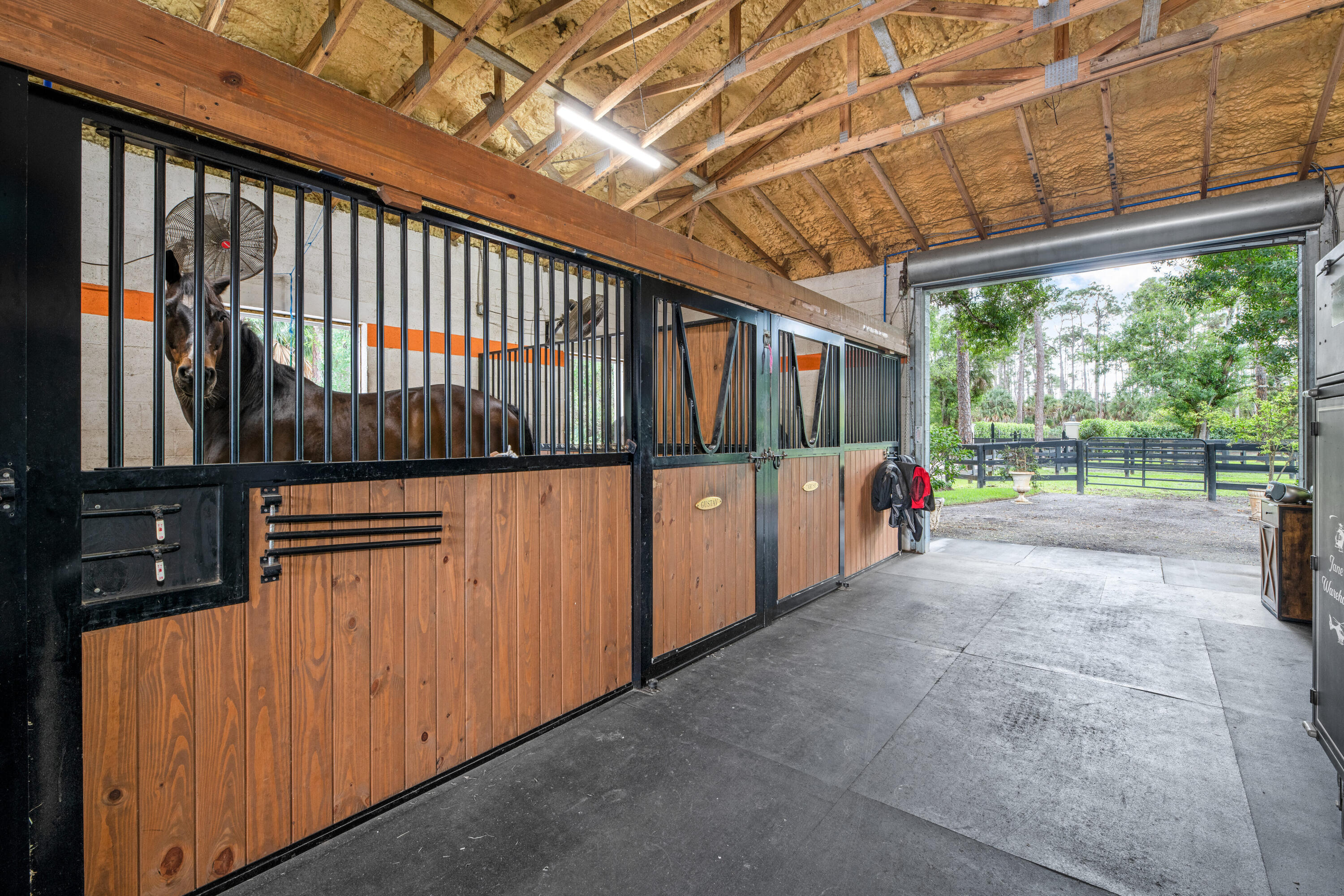 LOXAHATCHEE GROVES - Residential
