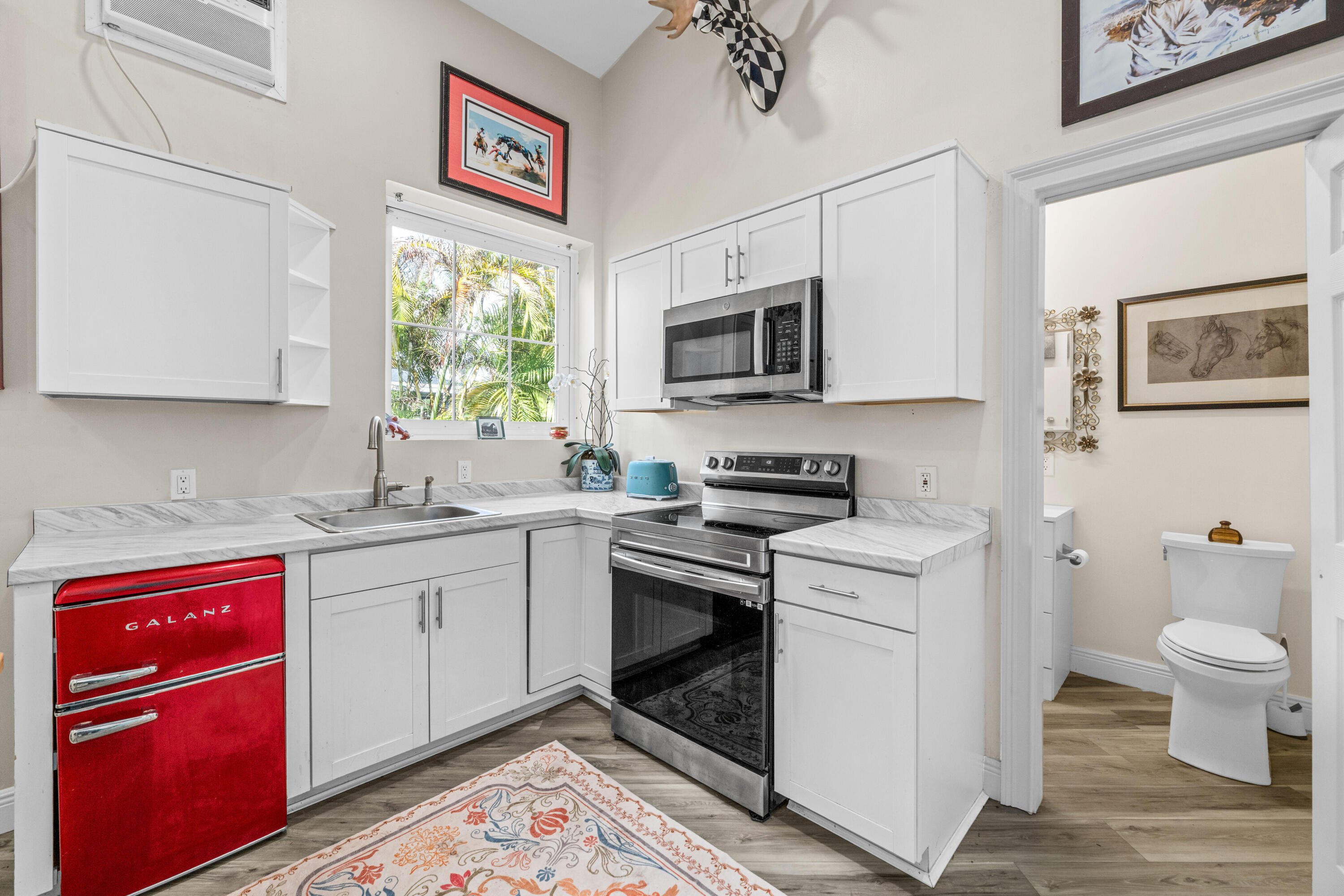 LOXAHATCHEE GROVES - Residential