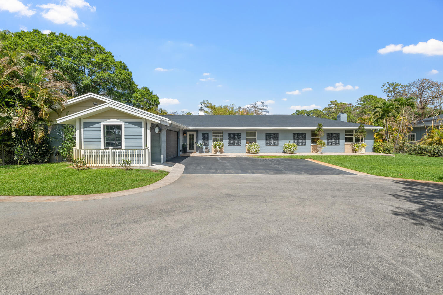 LOXAHATCHEE GROVES - Residential