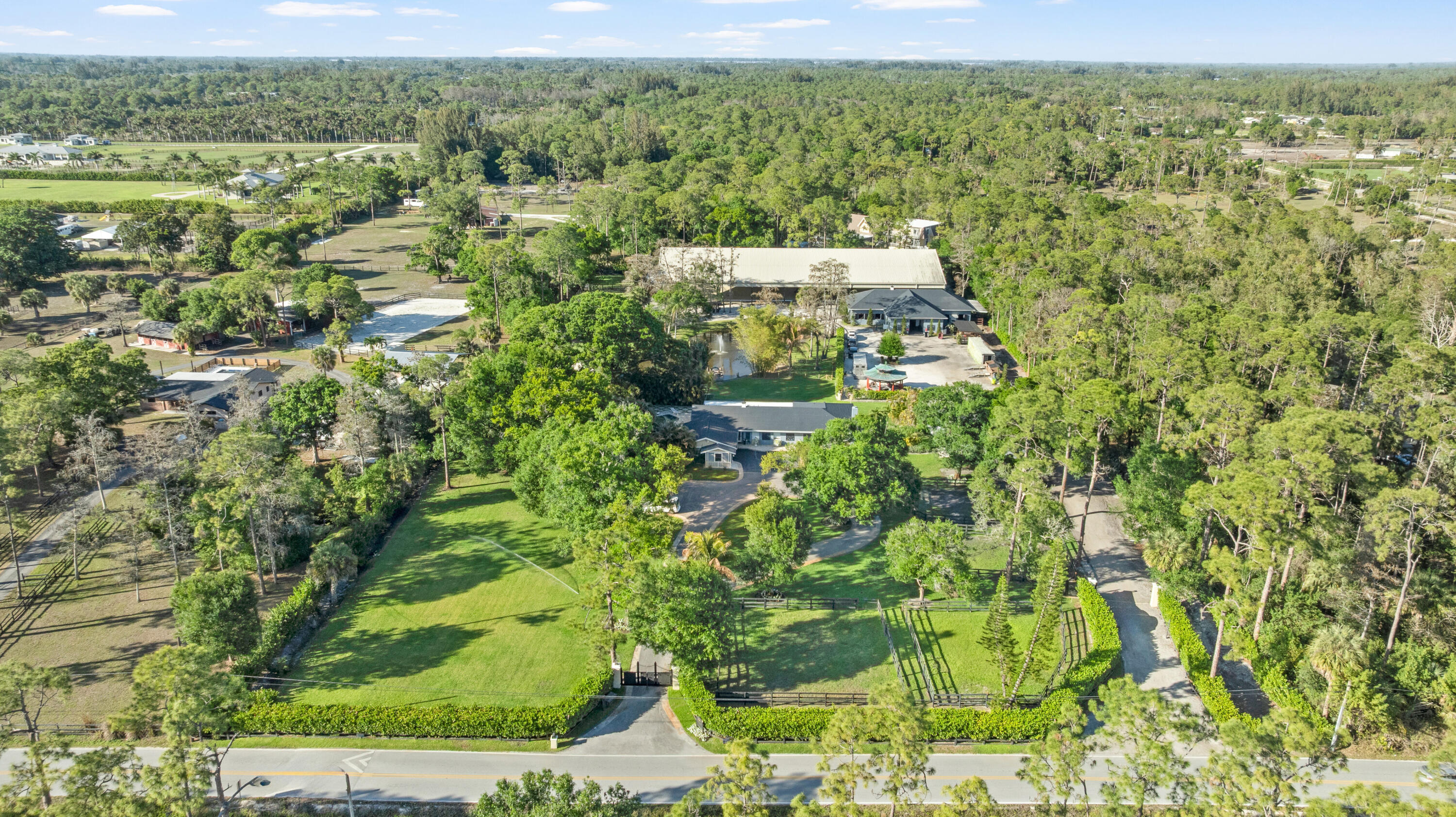 LOXAHATCHEE GROVES - Residential