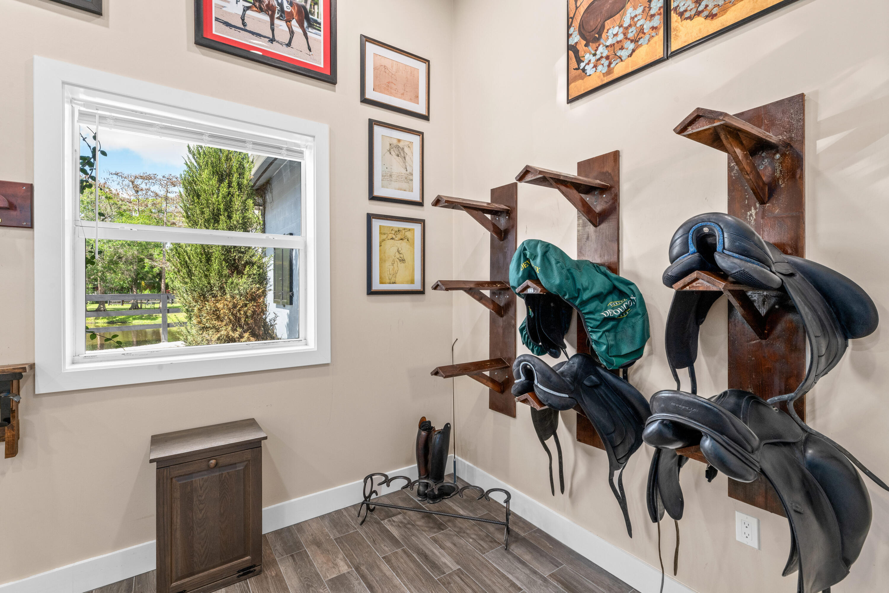 LOXAHATCHEE GROVES - Residential