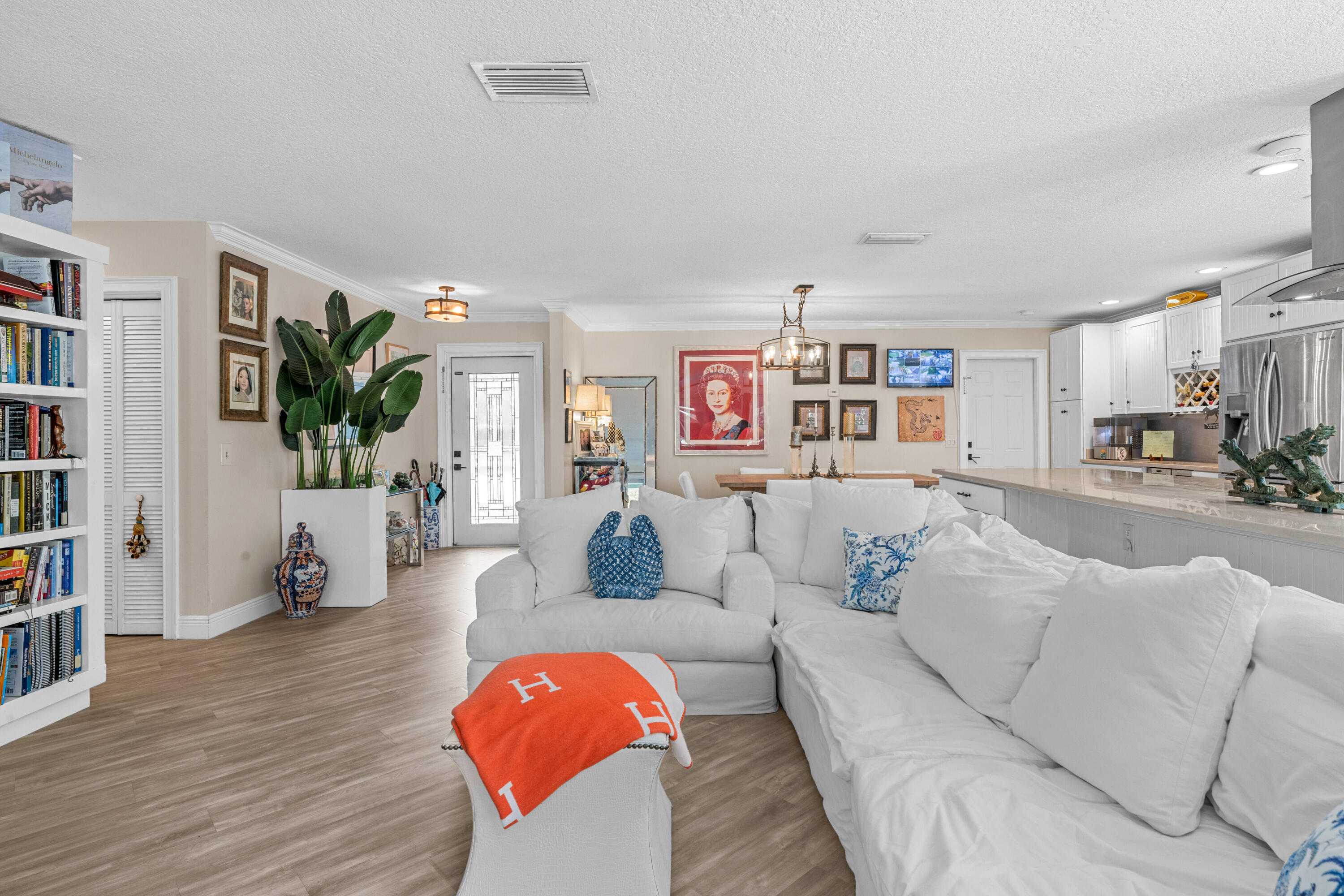 LOXAHATCHEE GROVES - Residential