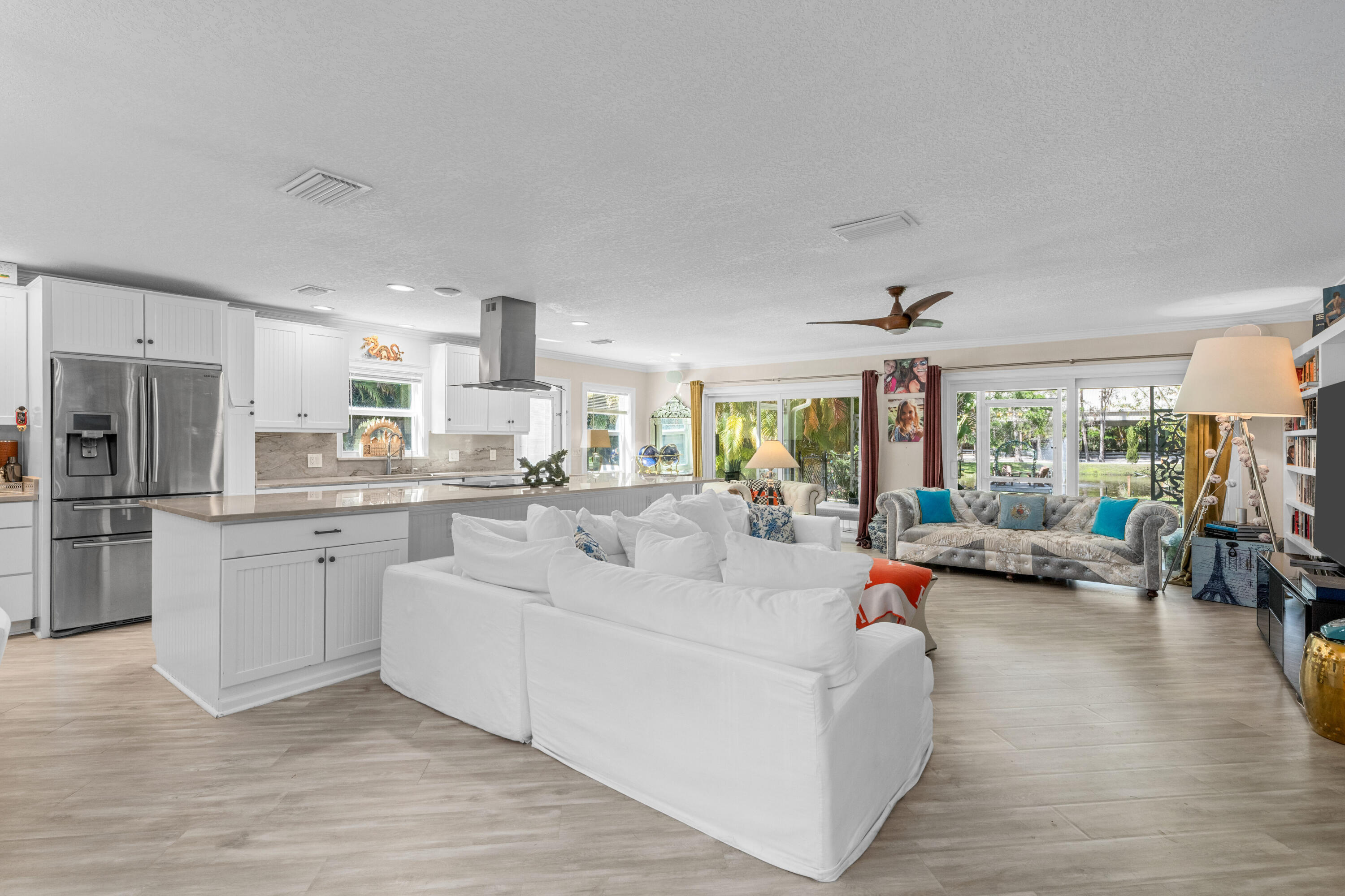 LOXAHATCHEE GROVES - Residential