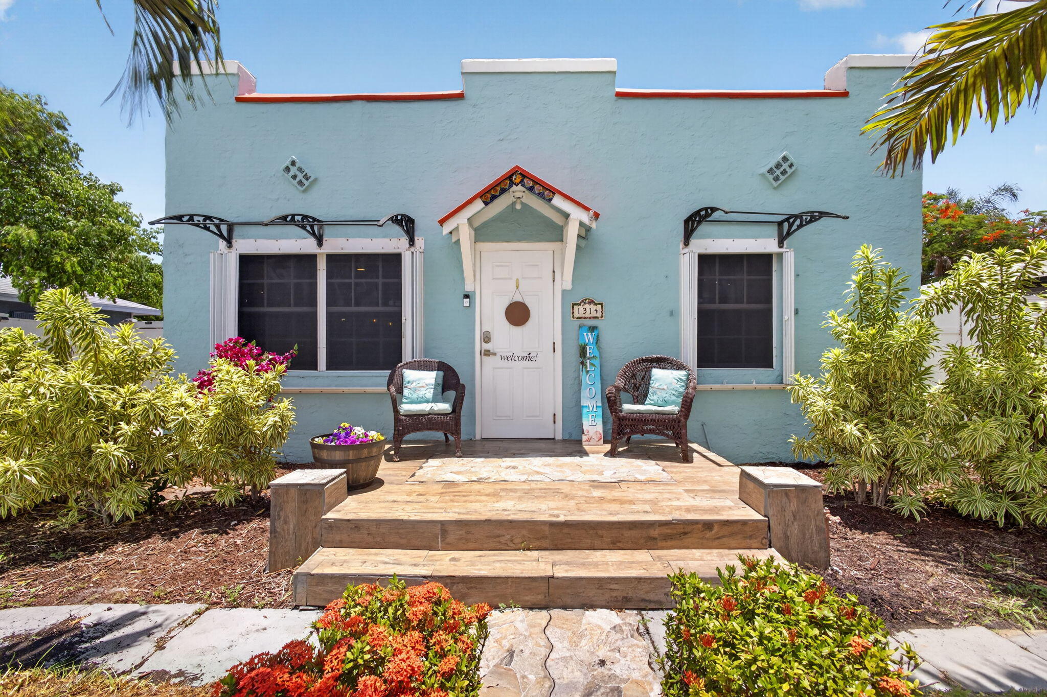 NORTH LAKE WORTH - Residential Income