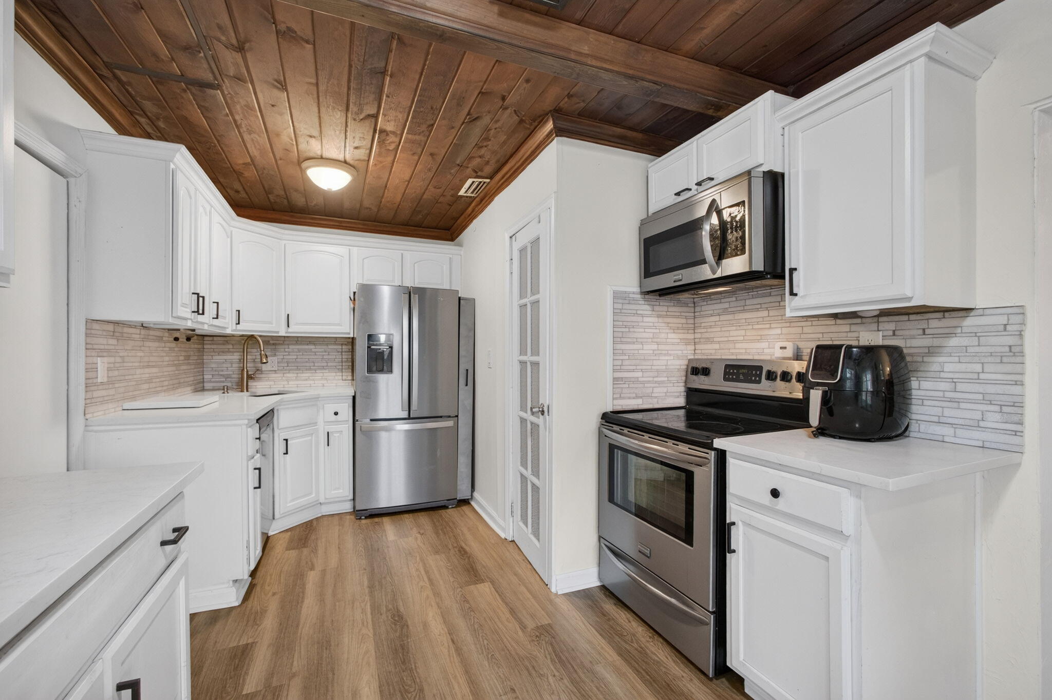 NORTH LAKE WORTH - Residential Income