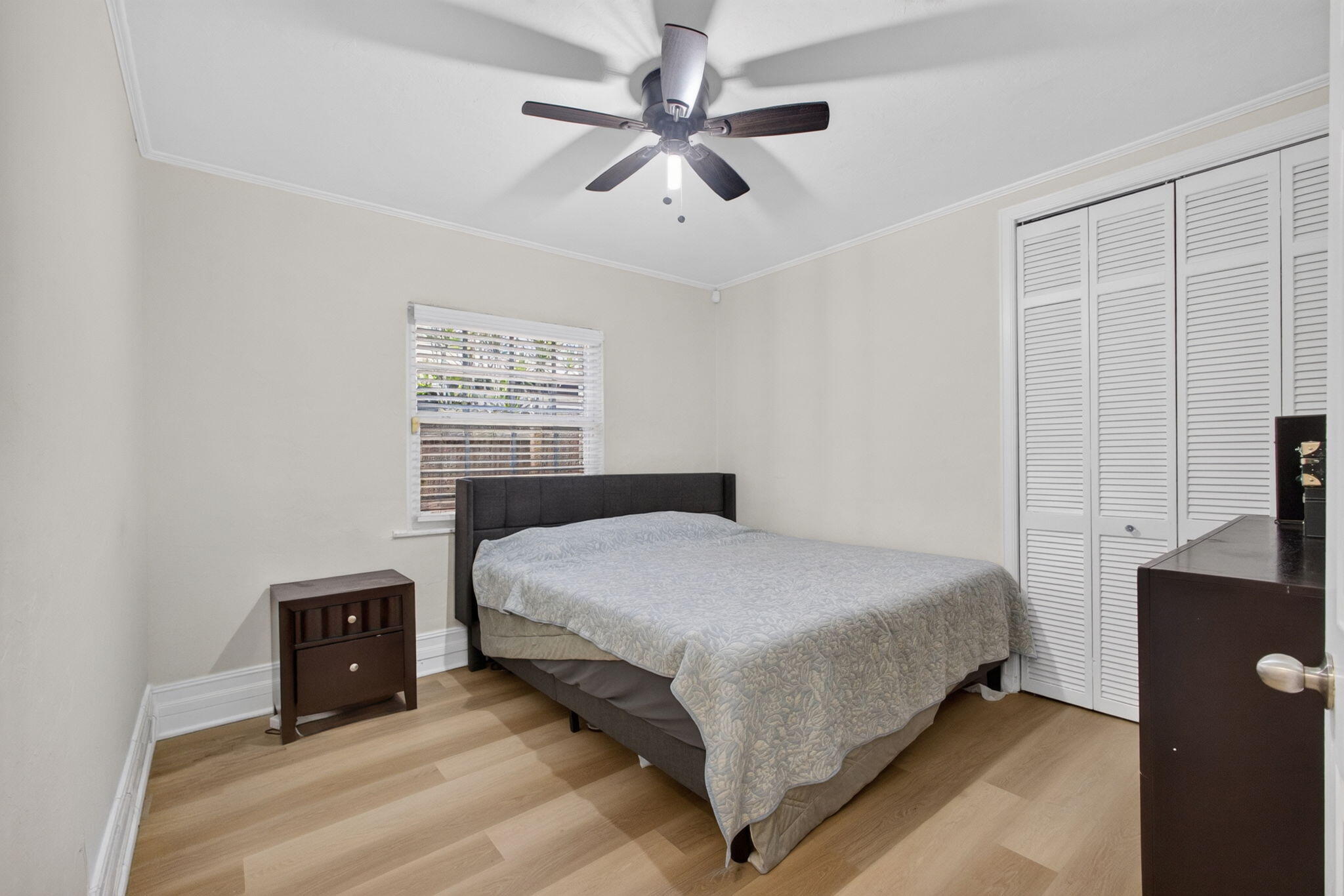 NORTH LAKE WORTH - Residential Income