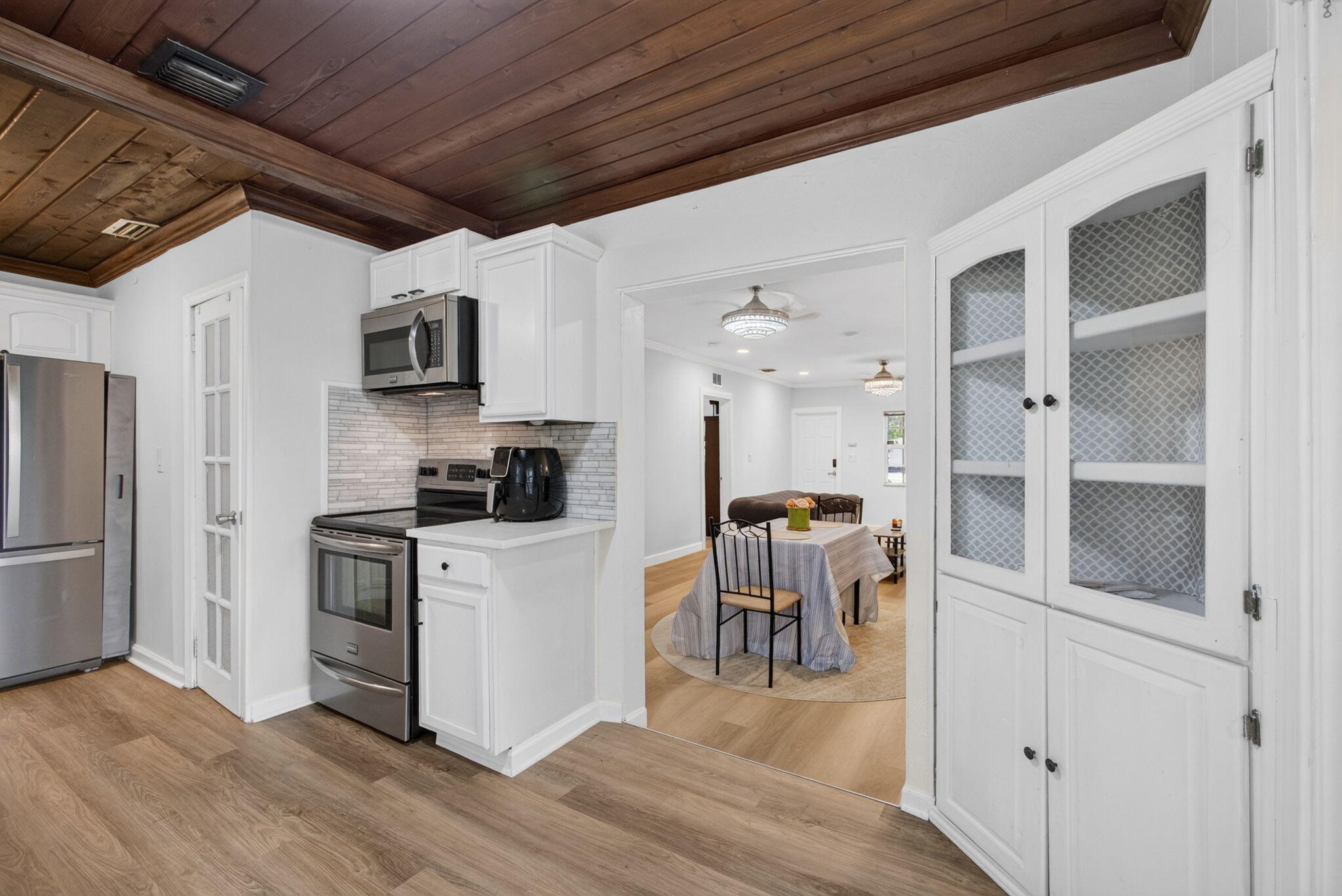 NORTH LAKE WORTH - Residential Income