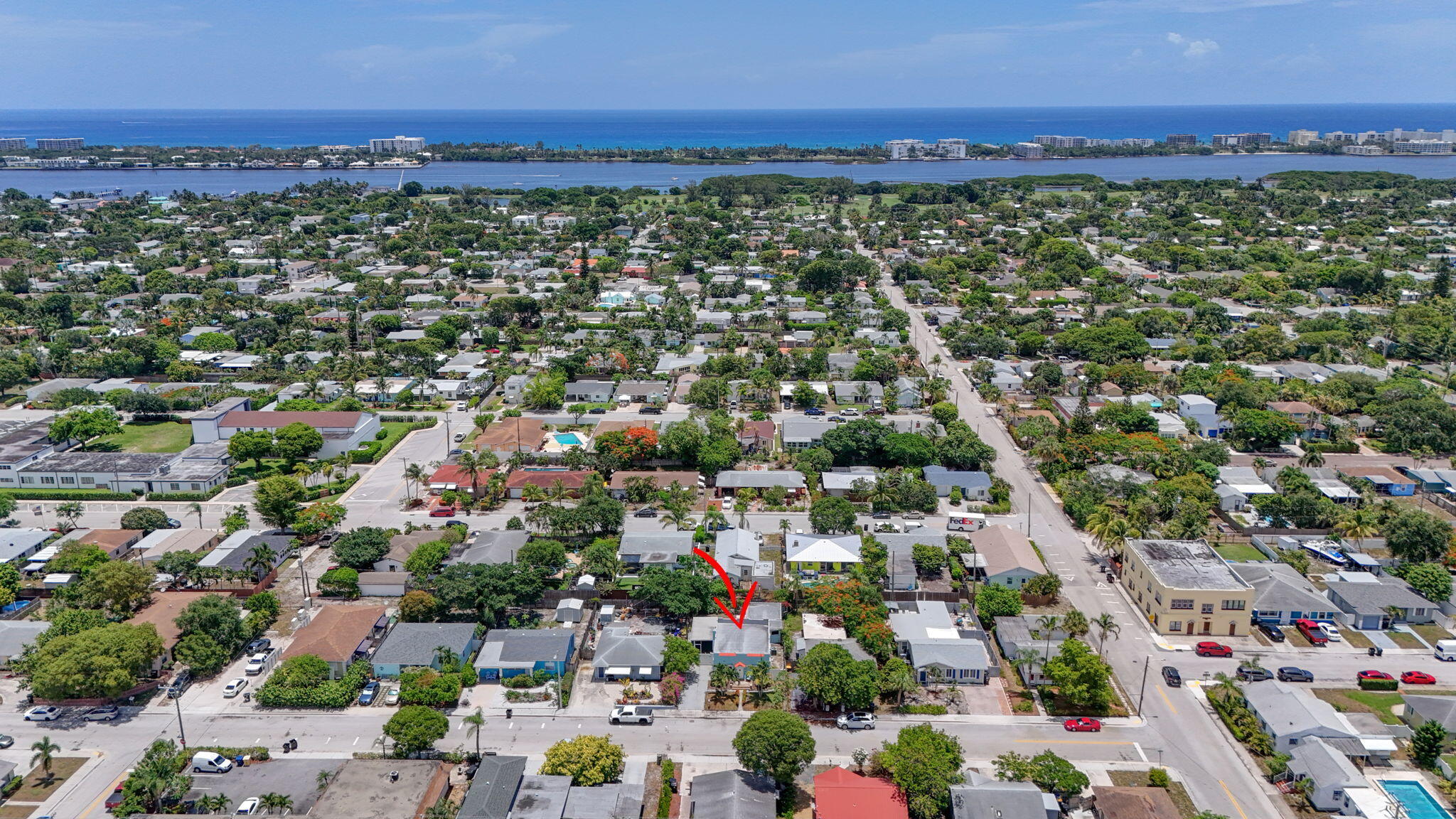 NORTH LAKE WORTH - Residential Income
