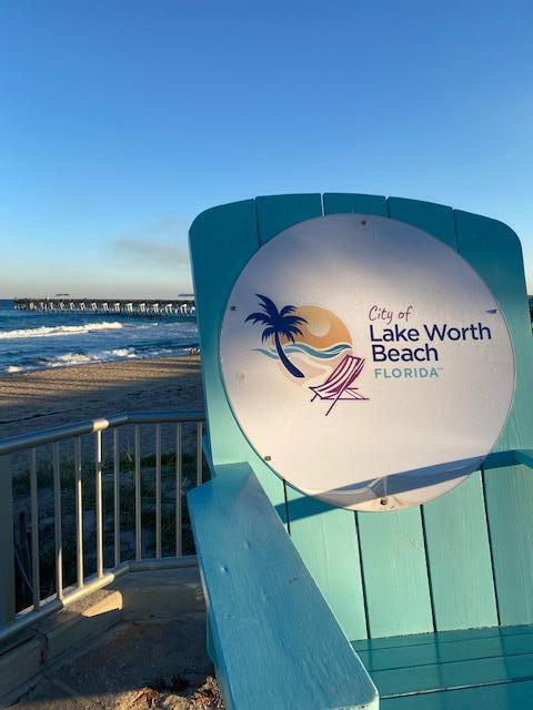 NORTH LAKE WORTH - Residential Income