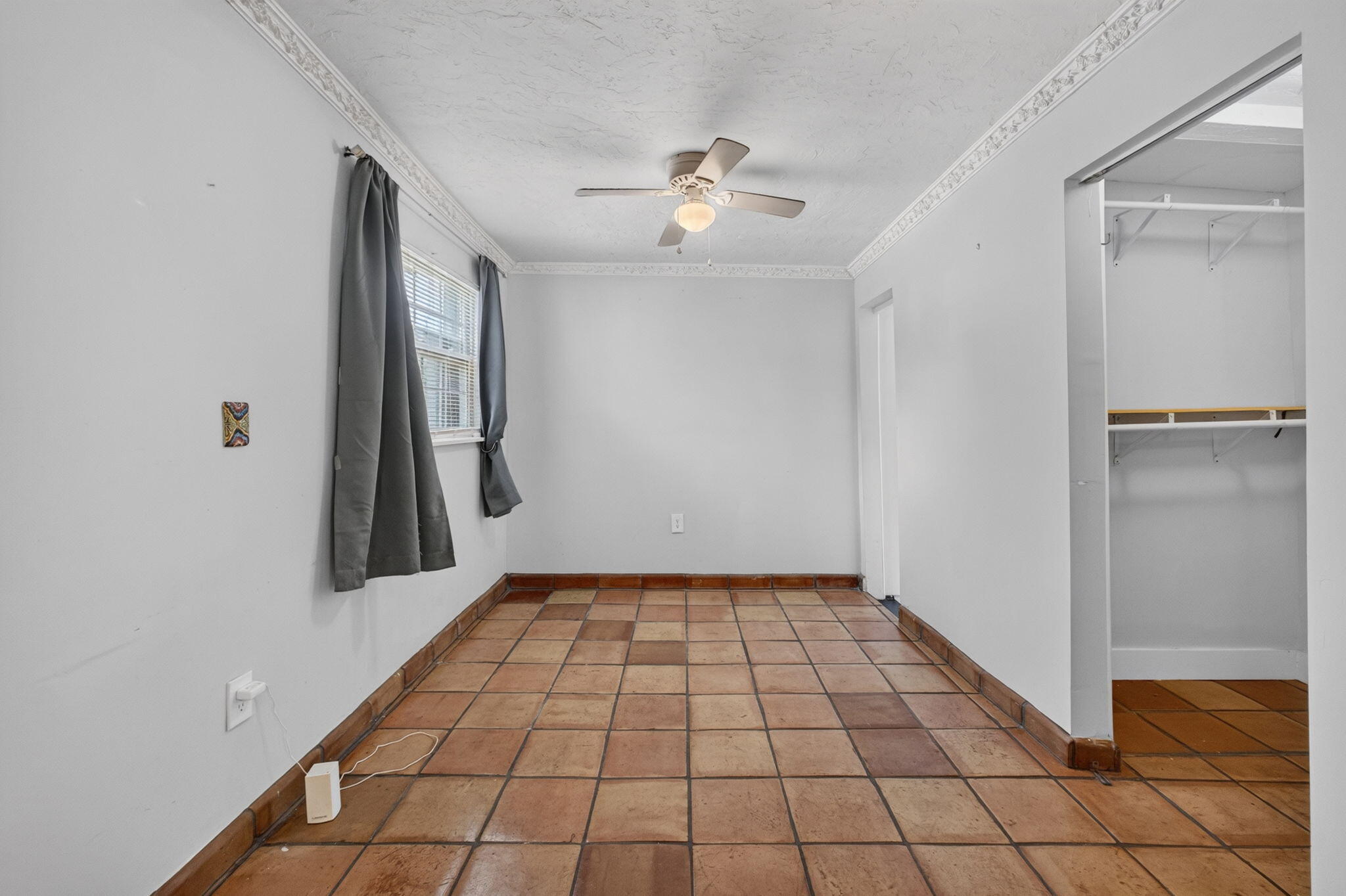 NORTH LAKE WORTH - Residential Income