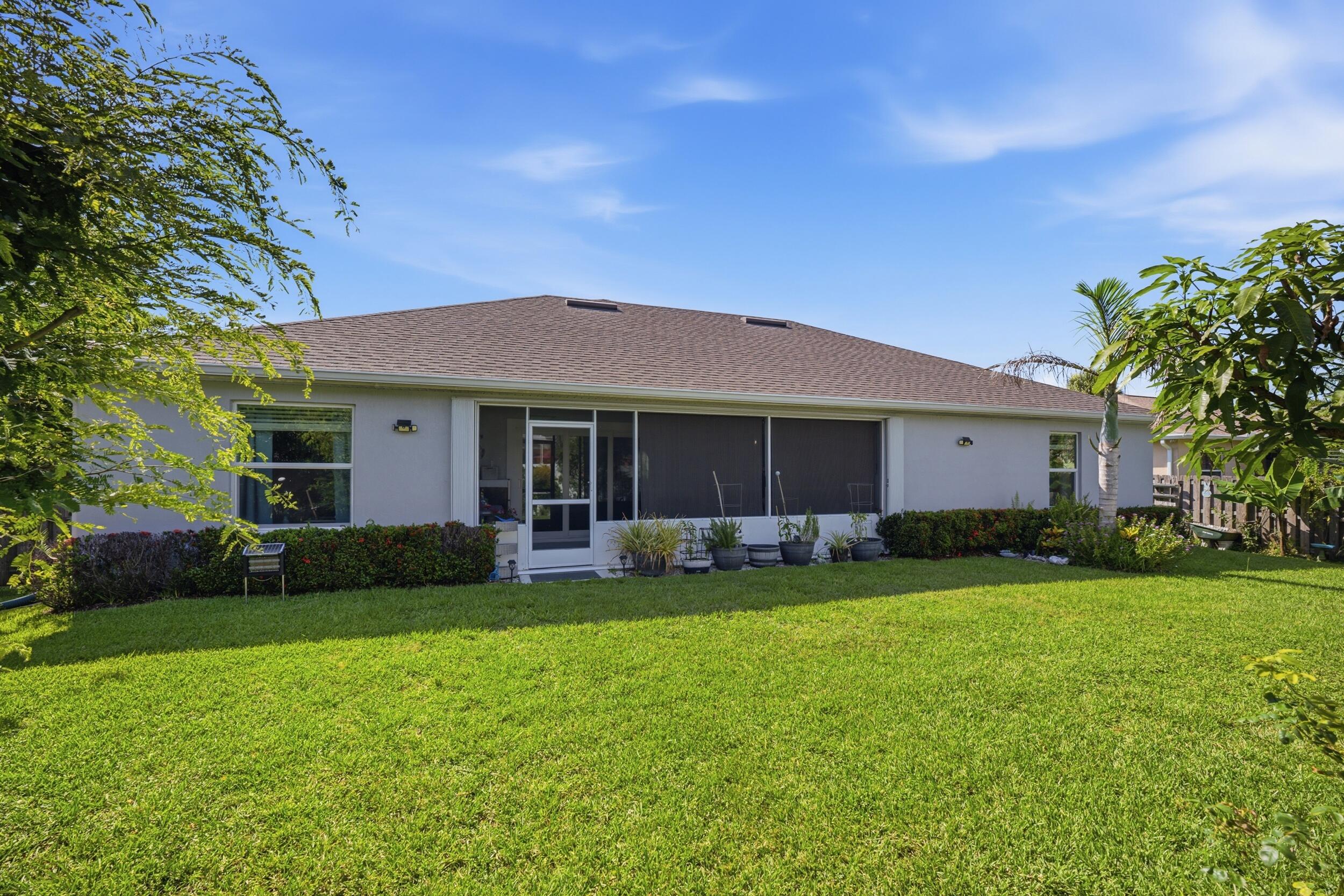 PORT ST LUCIE SECTION 11 - Residential